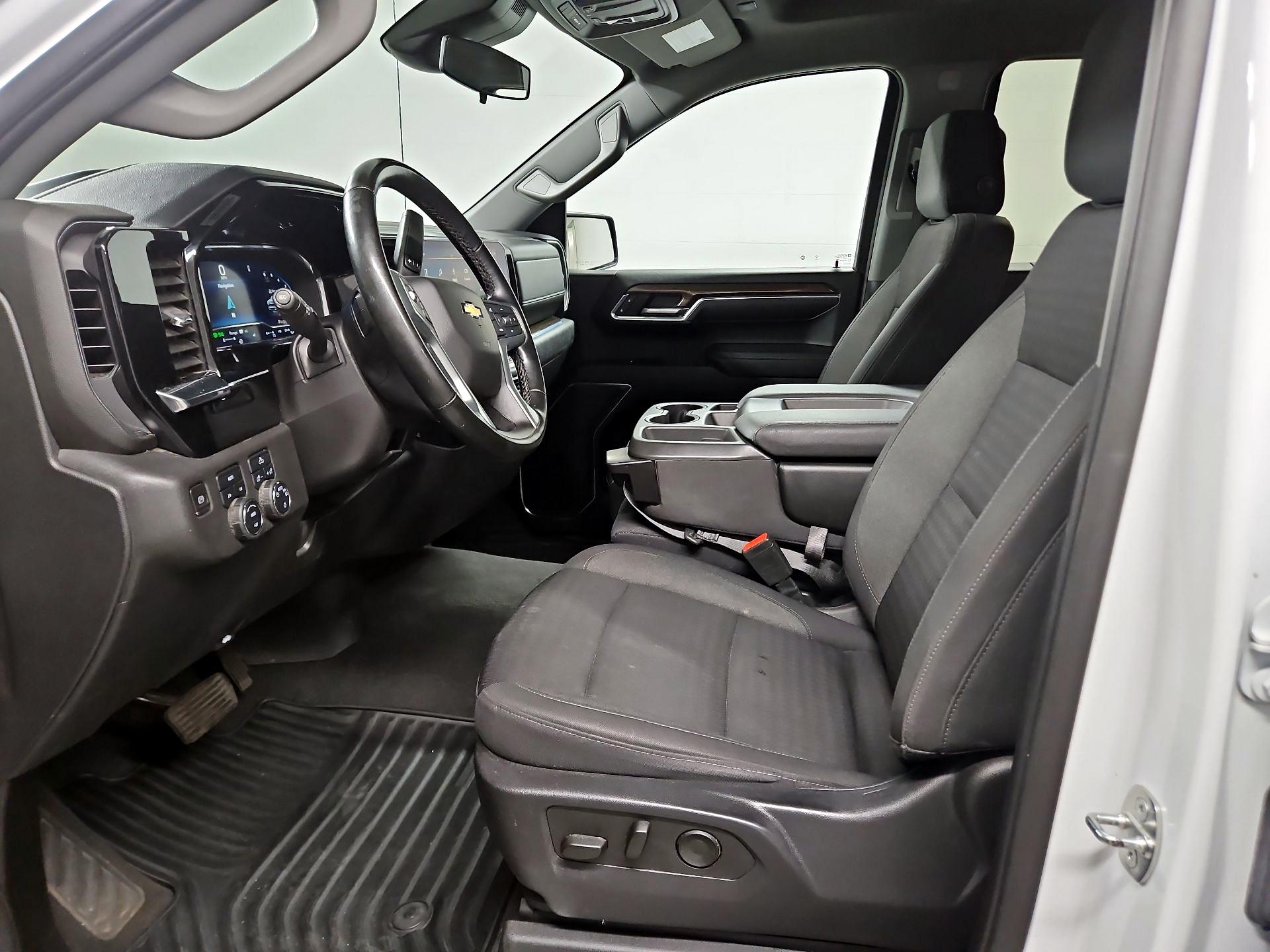 Thumbnail: 2023 Chevrolet Silverado 1500 - 11