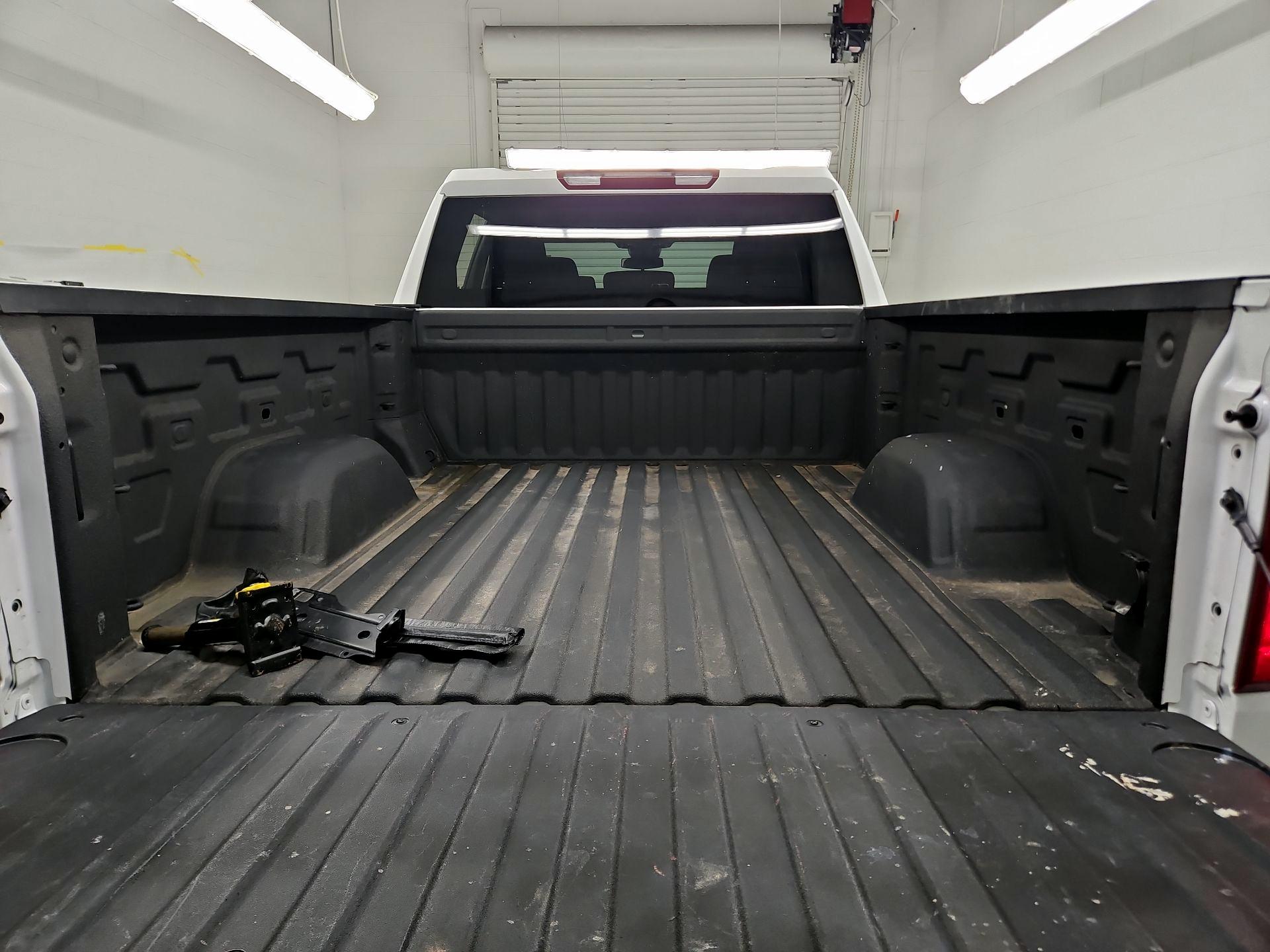 Thumbnail: 2023 Chevrolet Silverado 1500 - 20