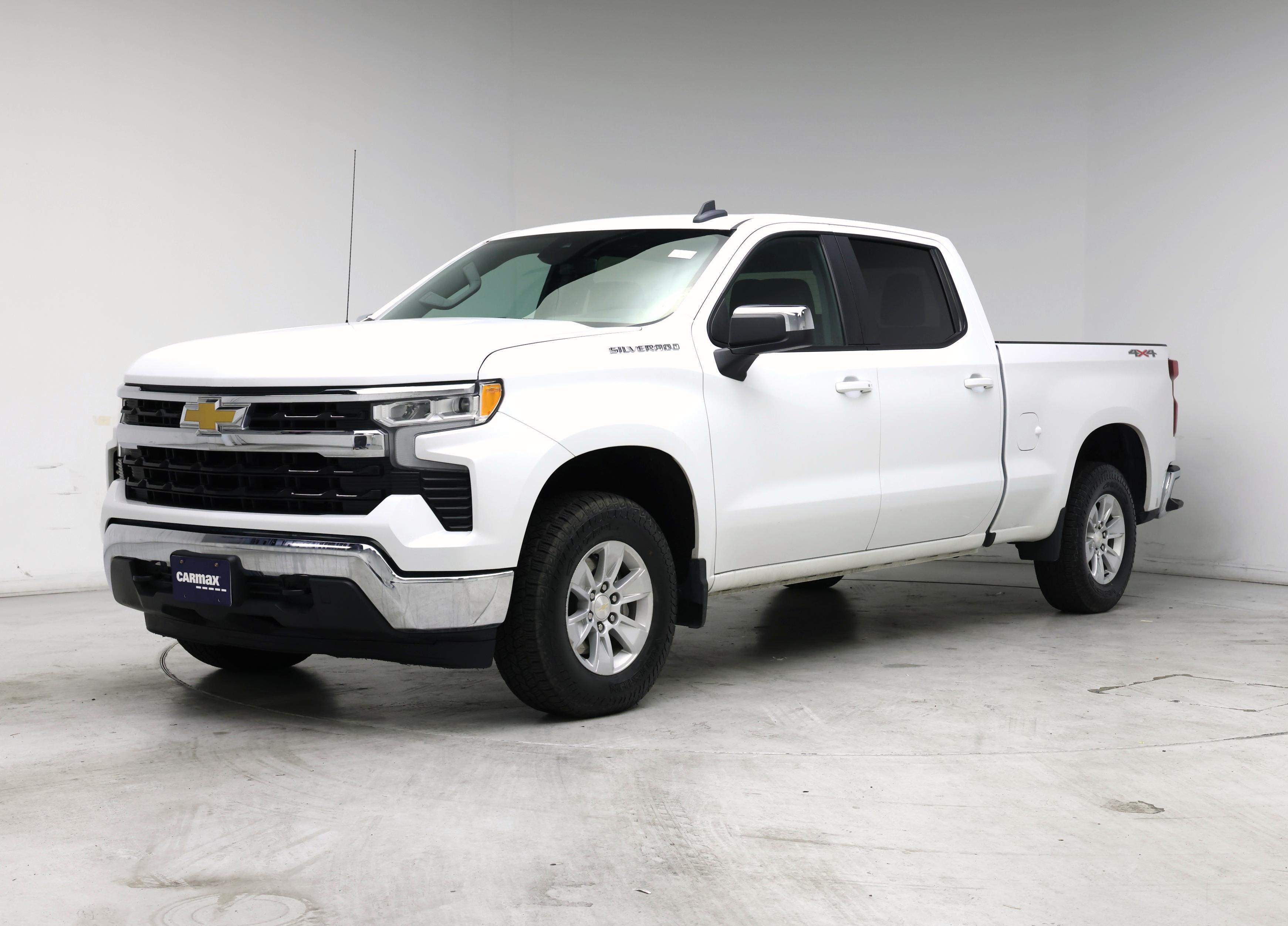 Thumbnail: 2023 Chevrolet Silverado 1500 - 4