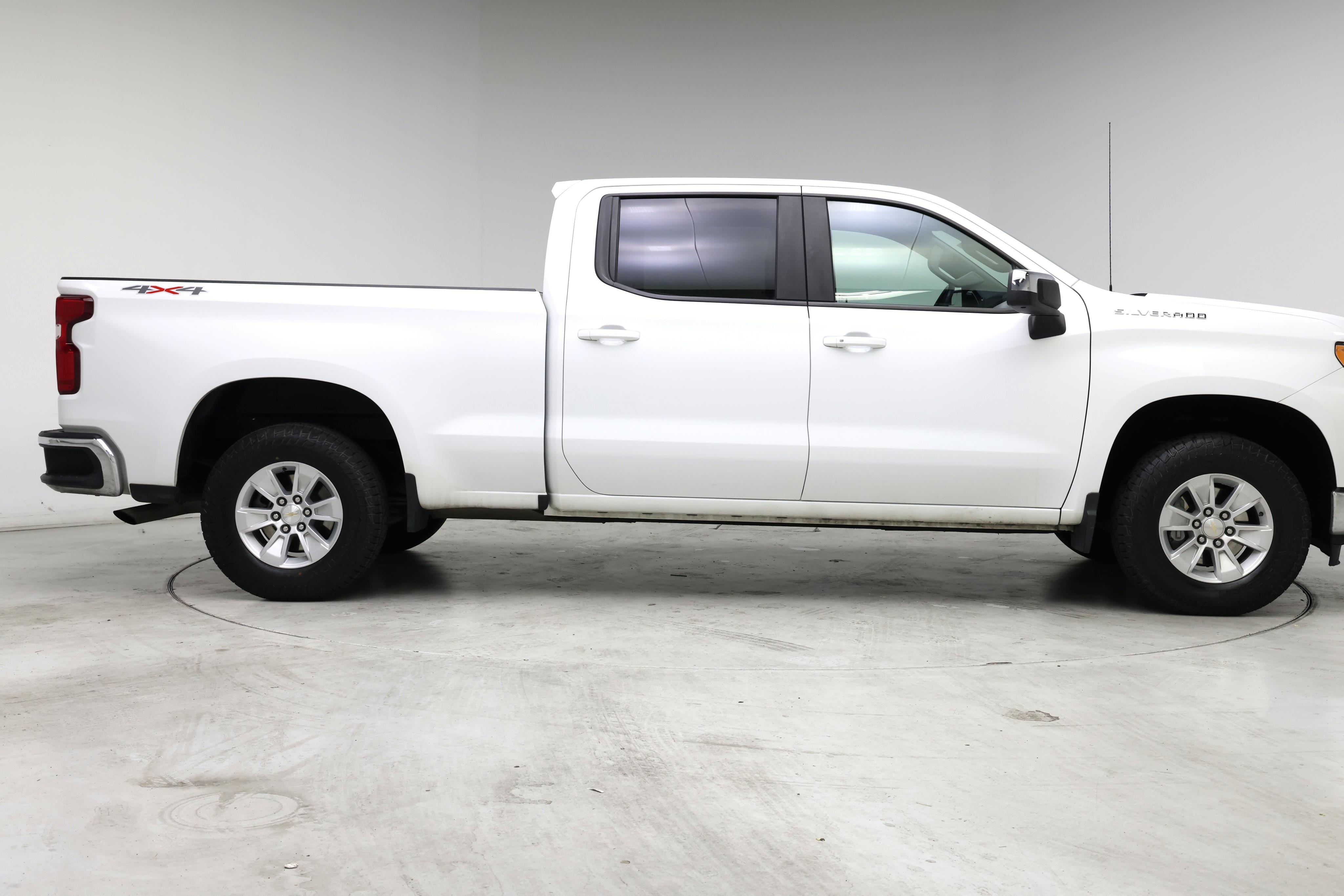 Thumbnail: 2023 Chevrolet Silverado 1500 - 7