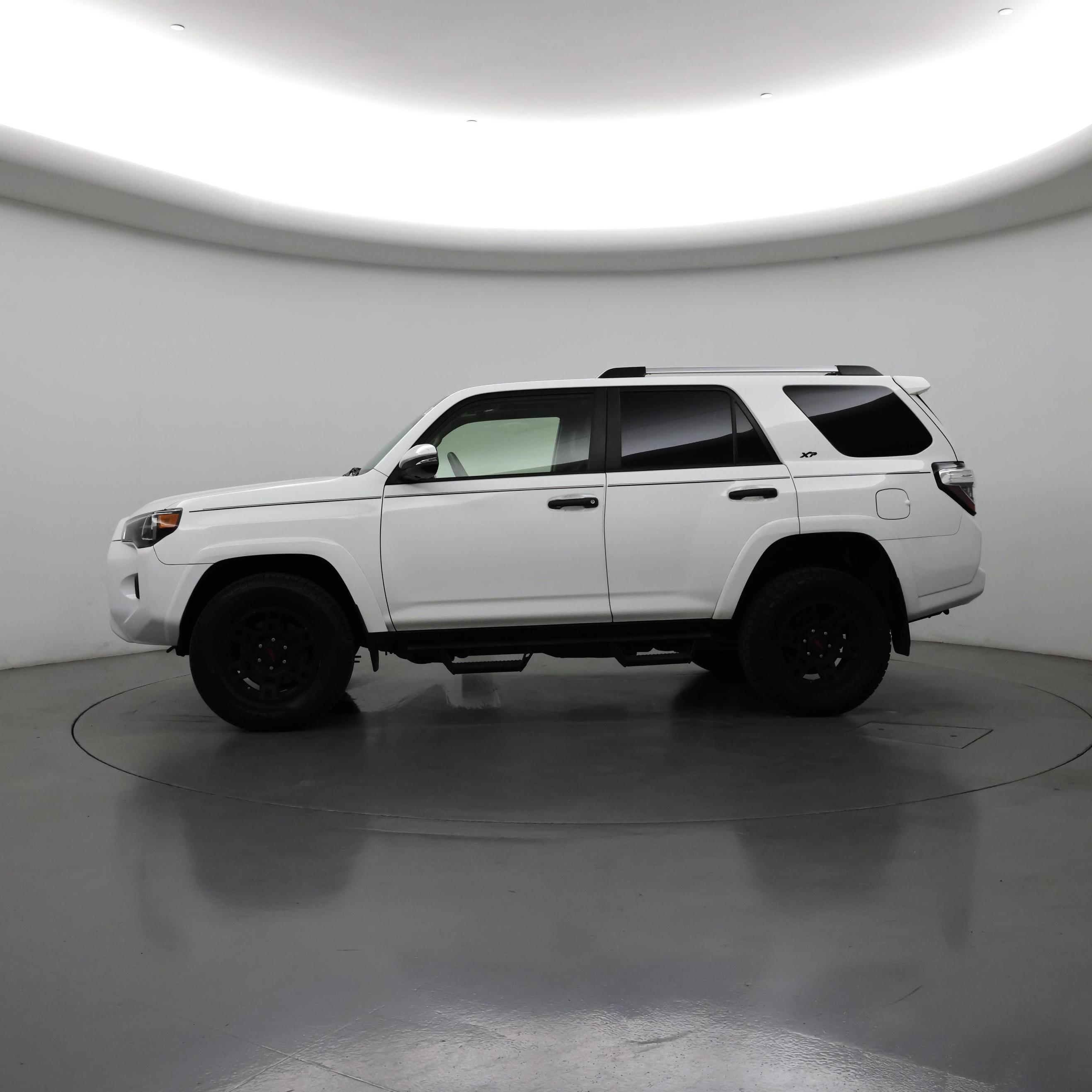 Thumbnail: 2023 Toyota 4Runner - 3