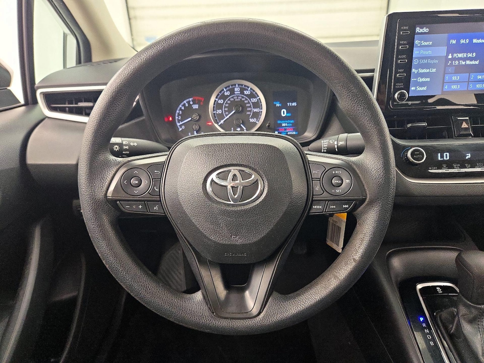 2021 Toyota Corolla LE - Photo 11