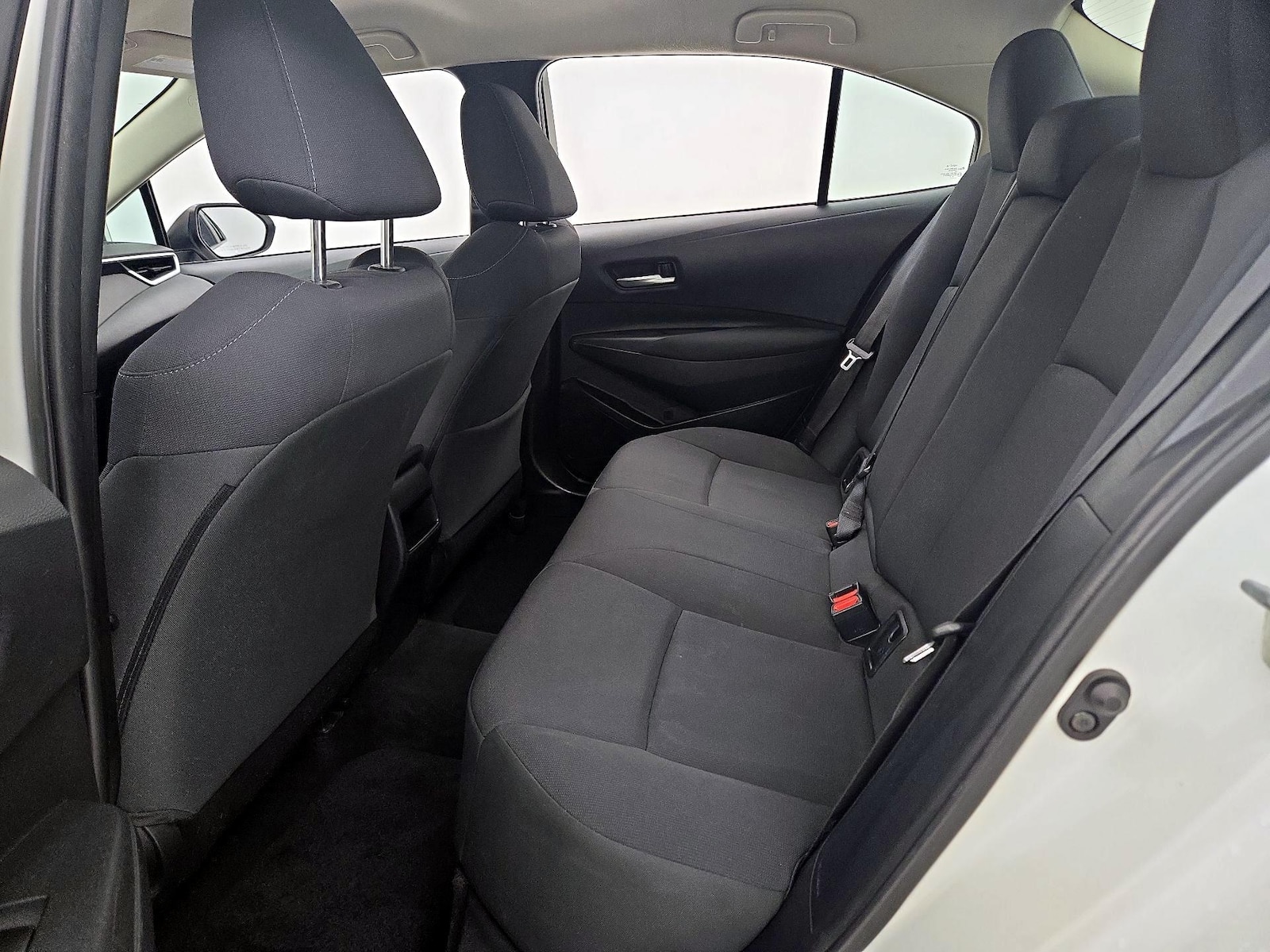 2021 Toyota Corolla LE - Photo 20