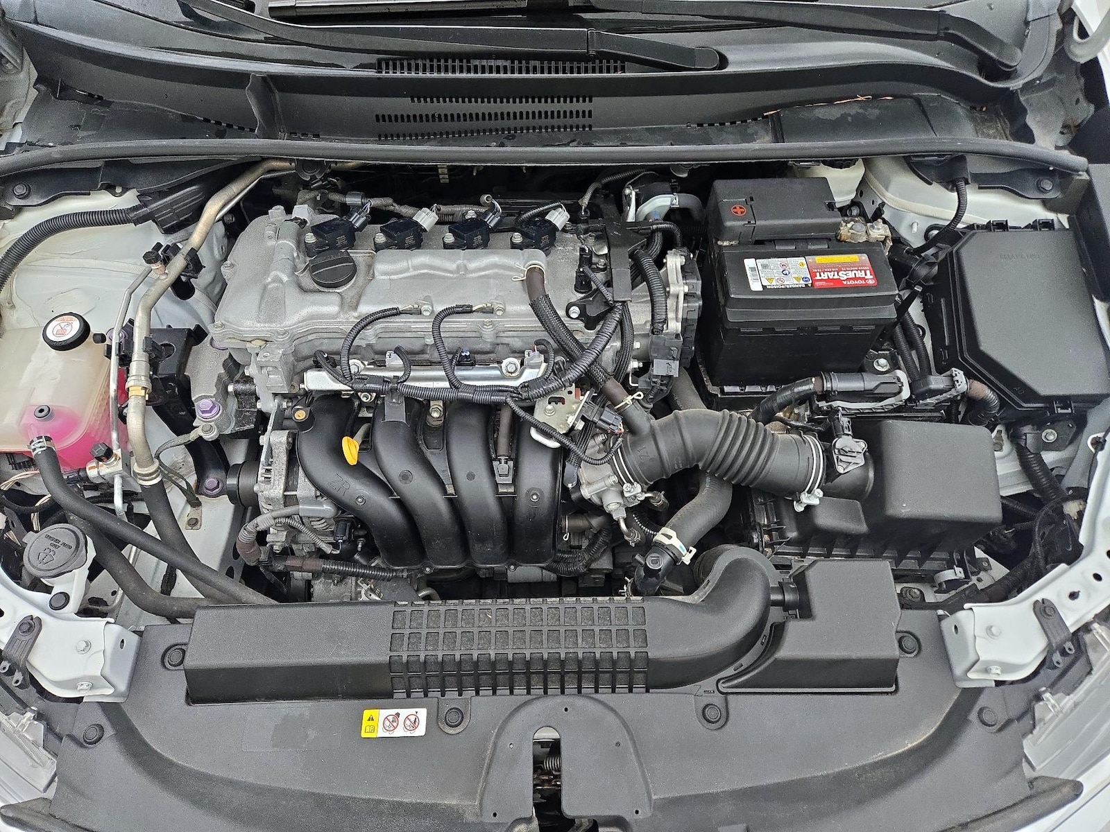 2021 Toyota Corolla LE - Photo 22