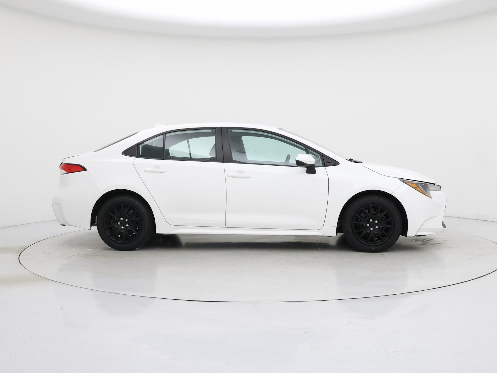 2021 Toyota Corolla LE - Photo 8