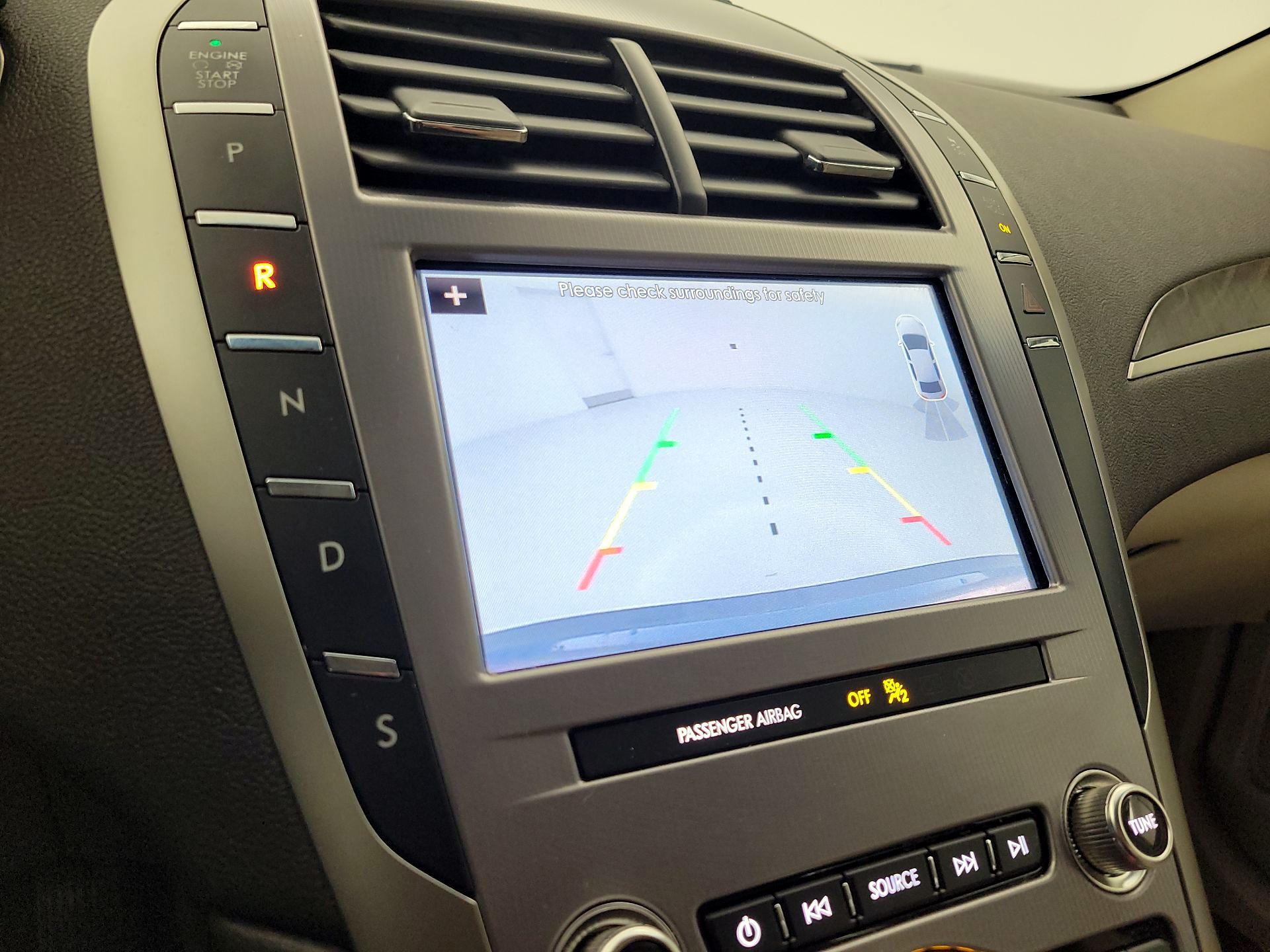 Thumbnail: 2019 Lincoln MKZ - 15