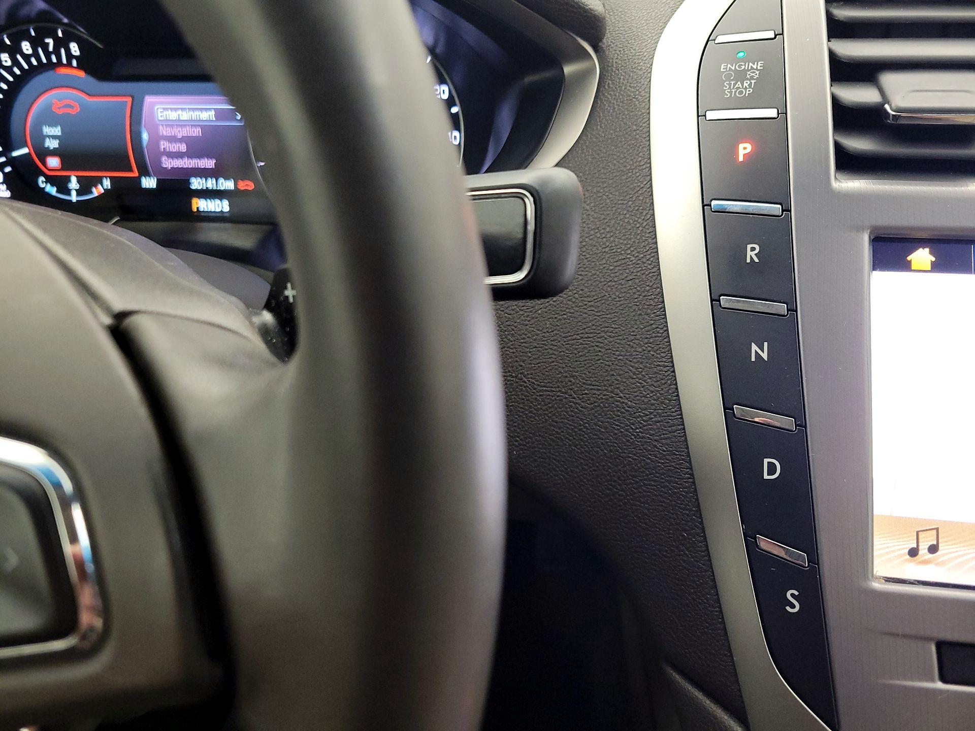 Thumbnail: 2019 Lincoln MKZ - 18