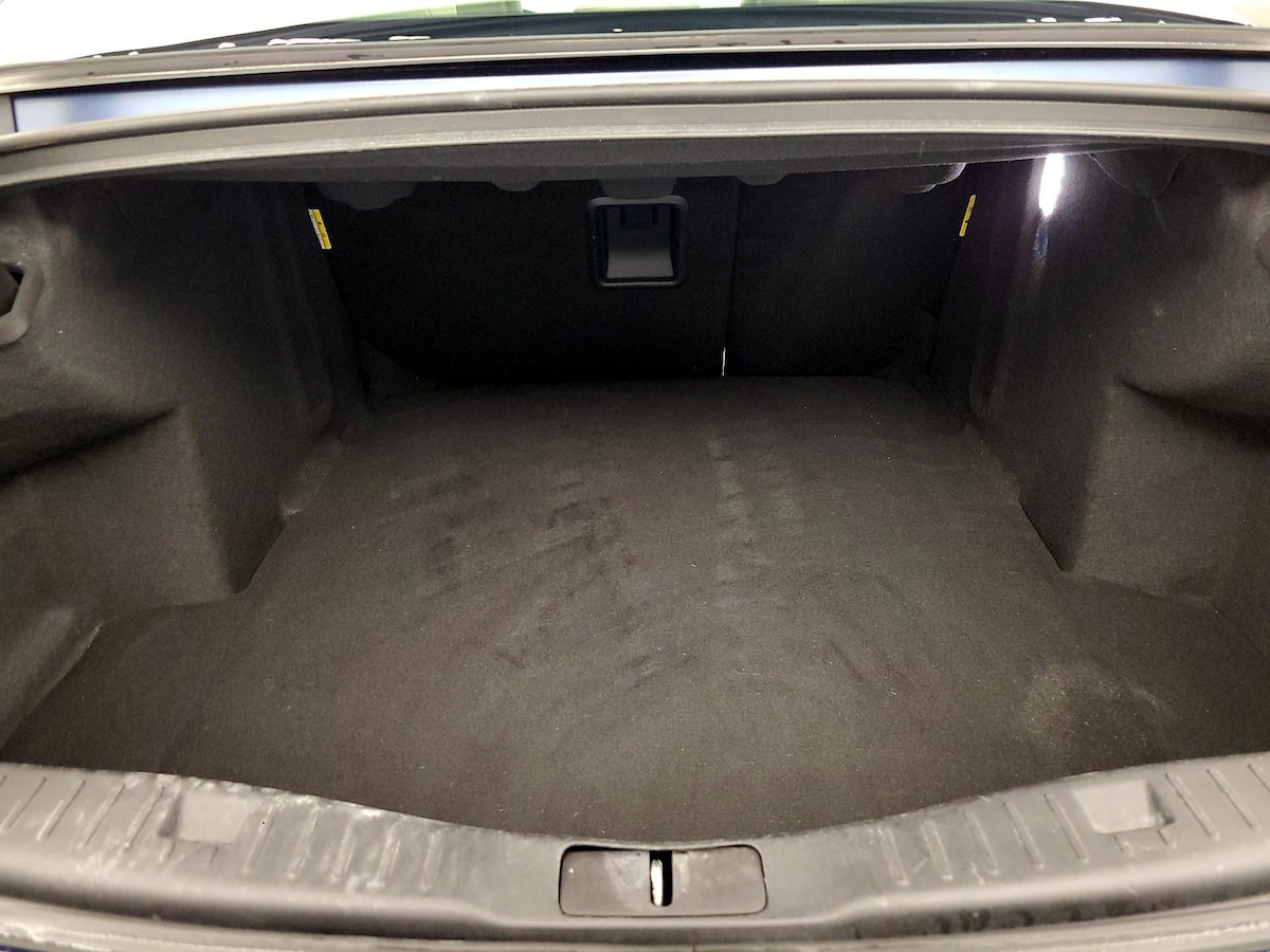Trunk/Cargo (Seats Up)