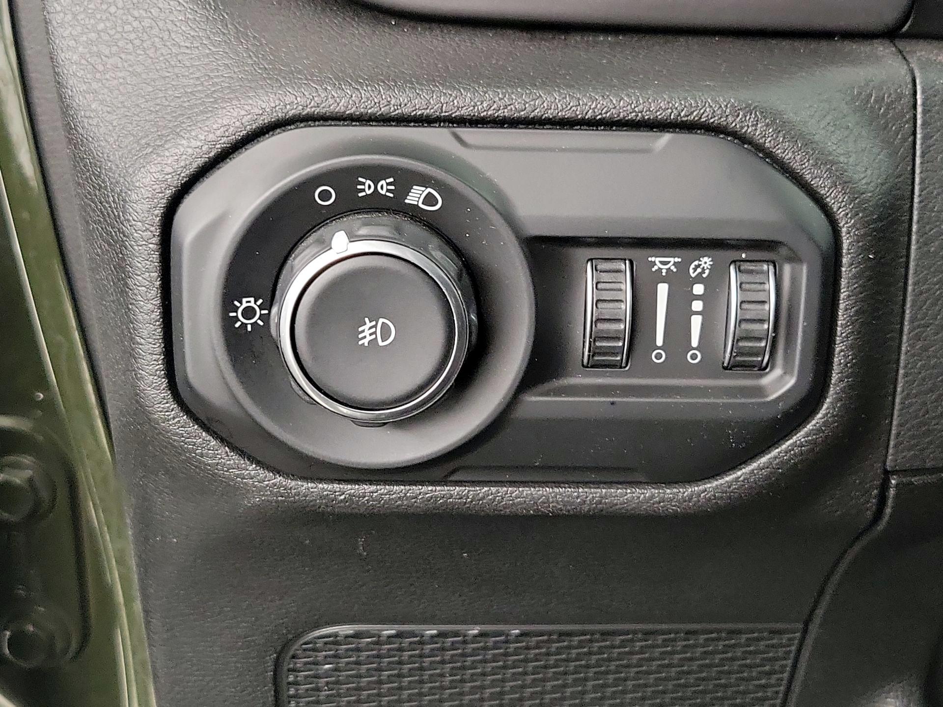 Thumbnail: 2021 Jeep Wrangler - 13