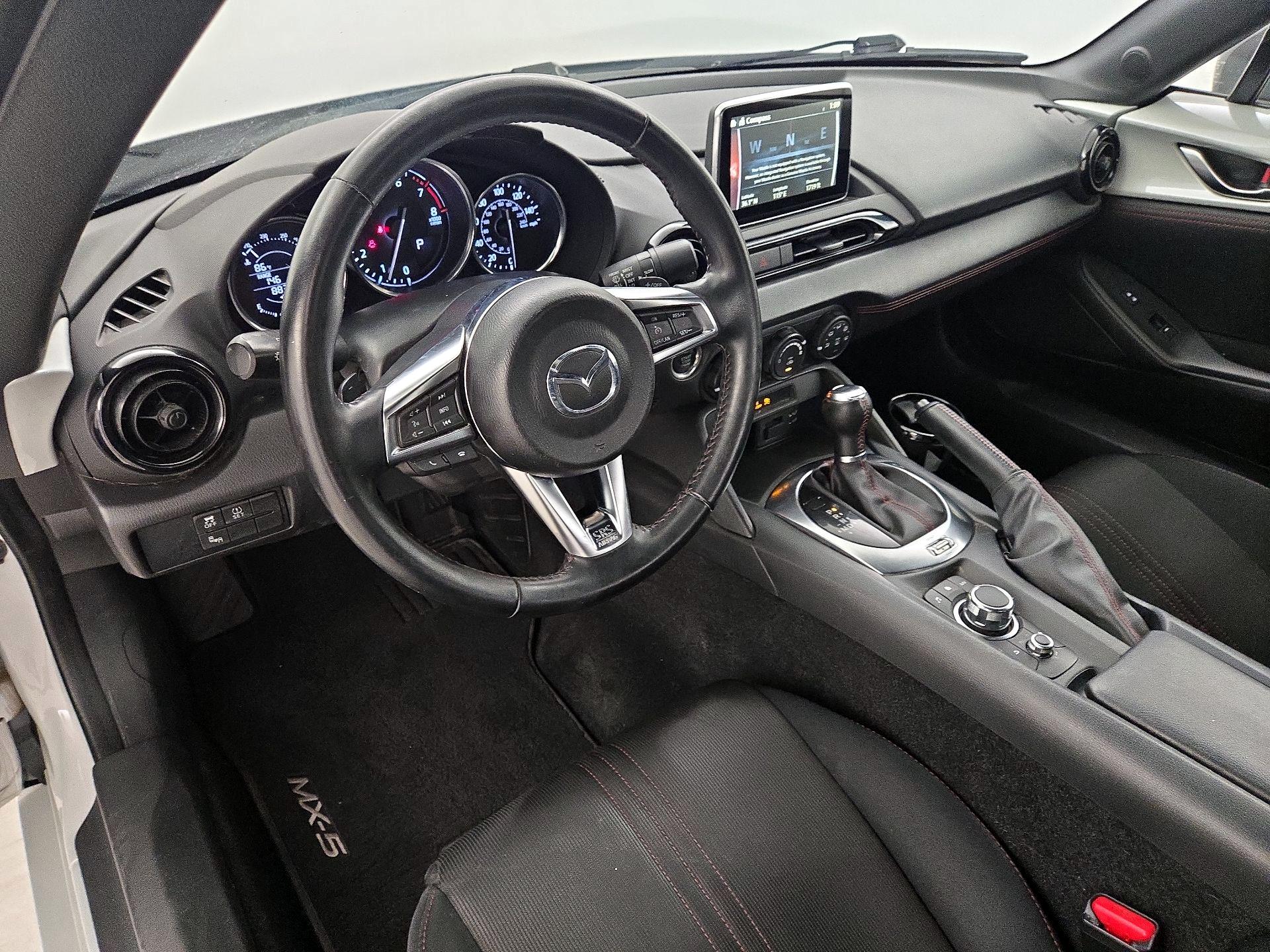 Thumbnail: 2017 Mazda MX-5 Miata - 9