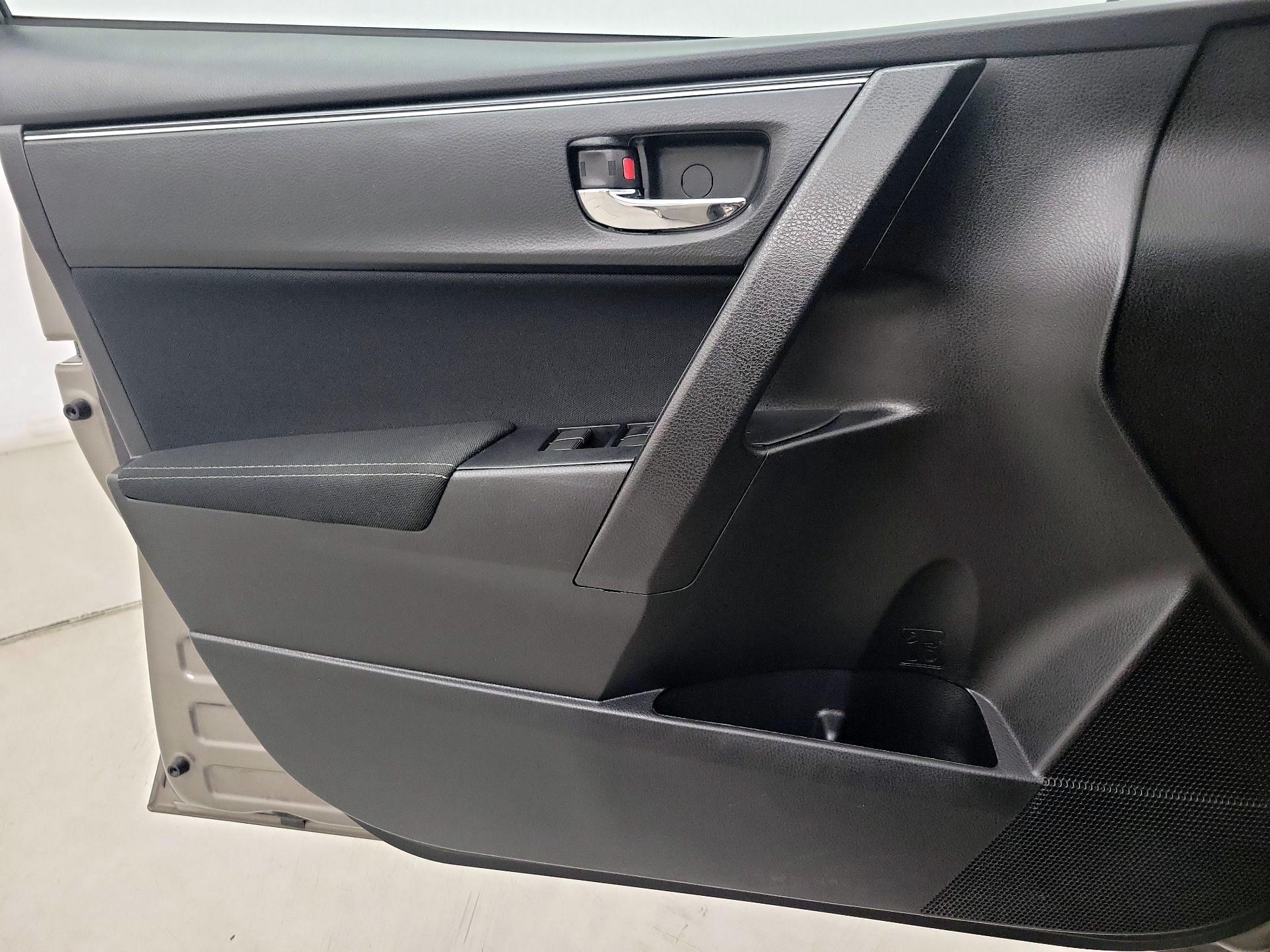 Thumbnail: 2019 Toyota Corolla - 12