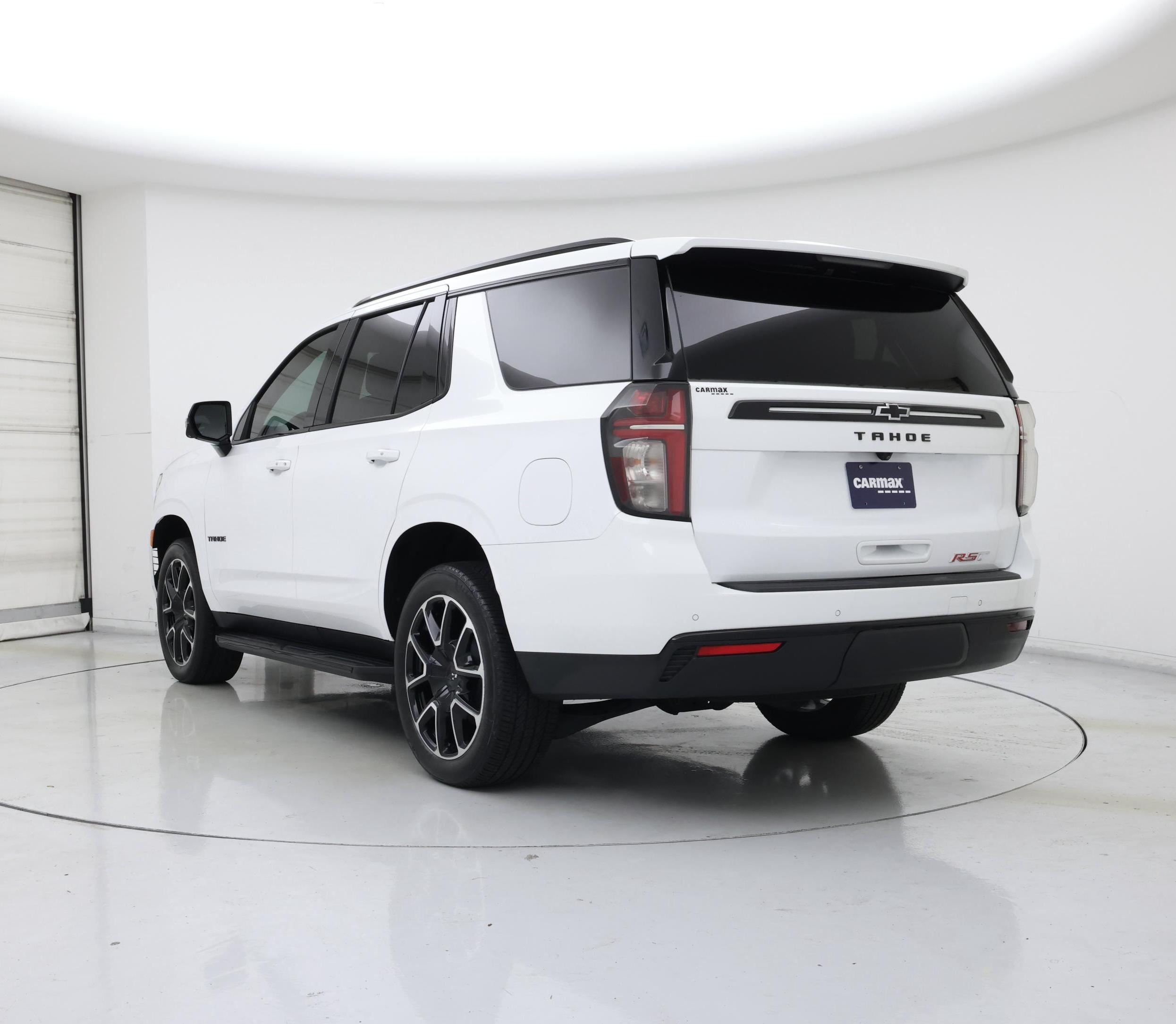 Thumbnail: 2024 Chevrolet Tahoe - 2