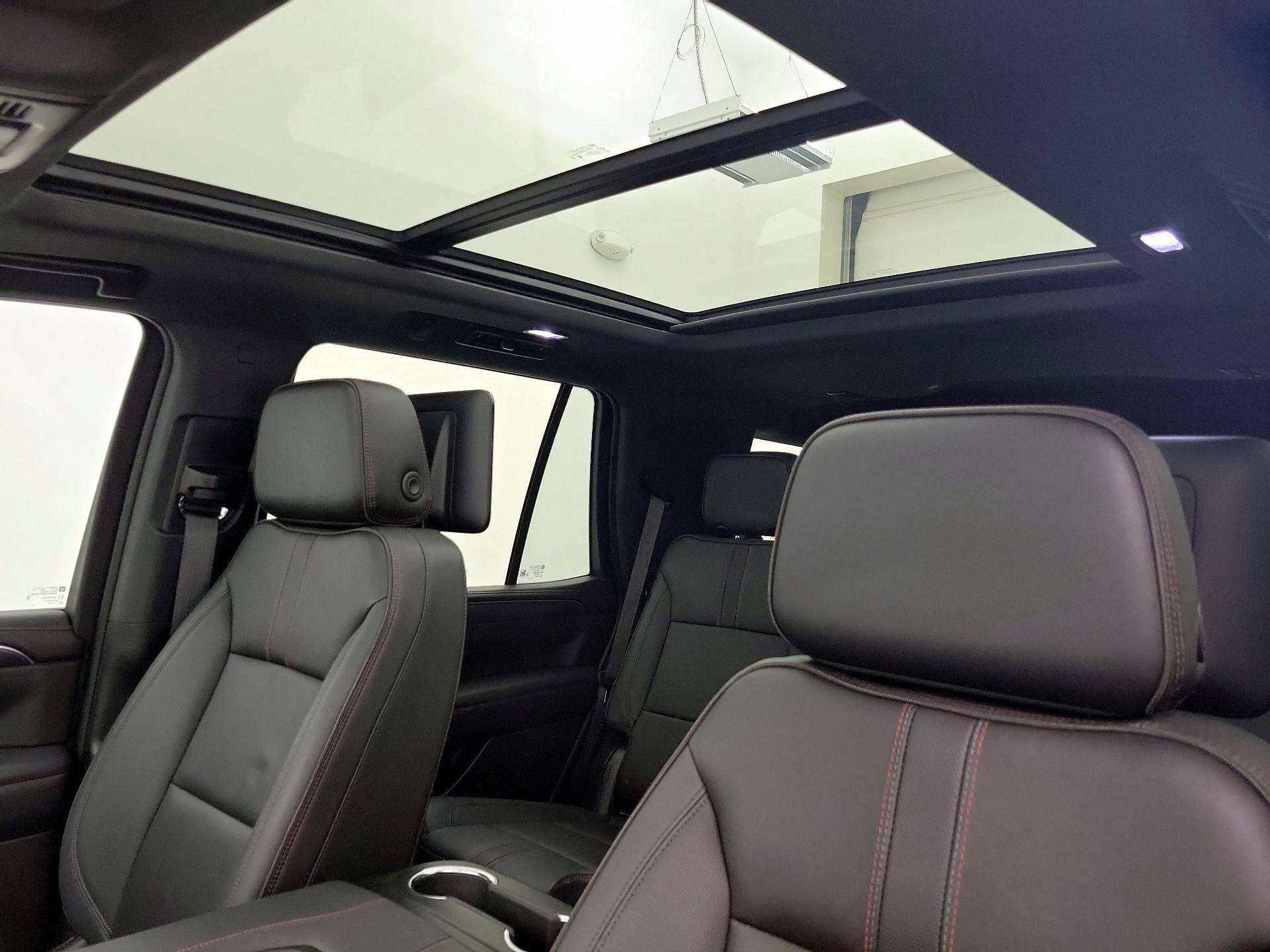 Thumbnail: 2024 Chevrolet Tahoe - 19