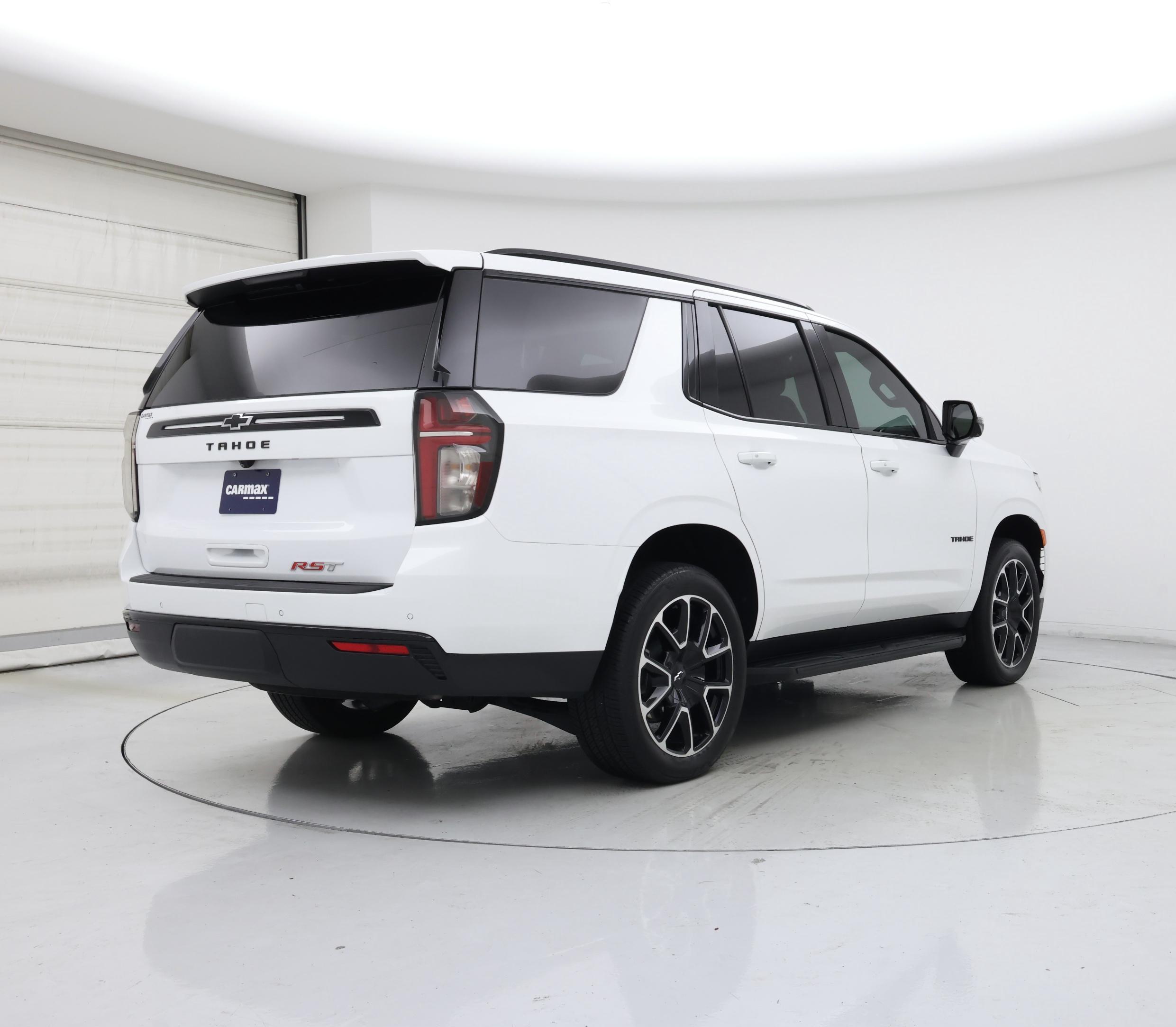 Thumbnail: 2024 Chevrolet Tahoe - 8