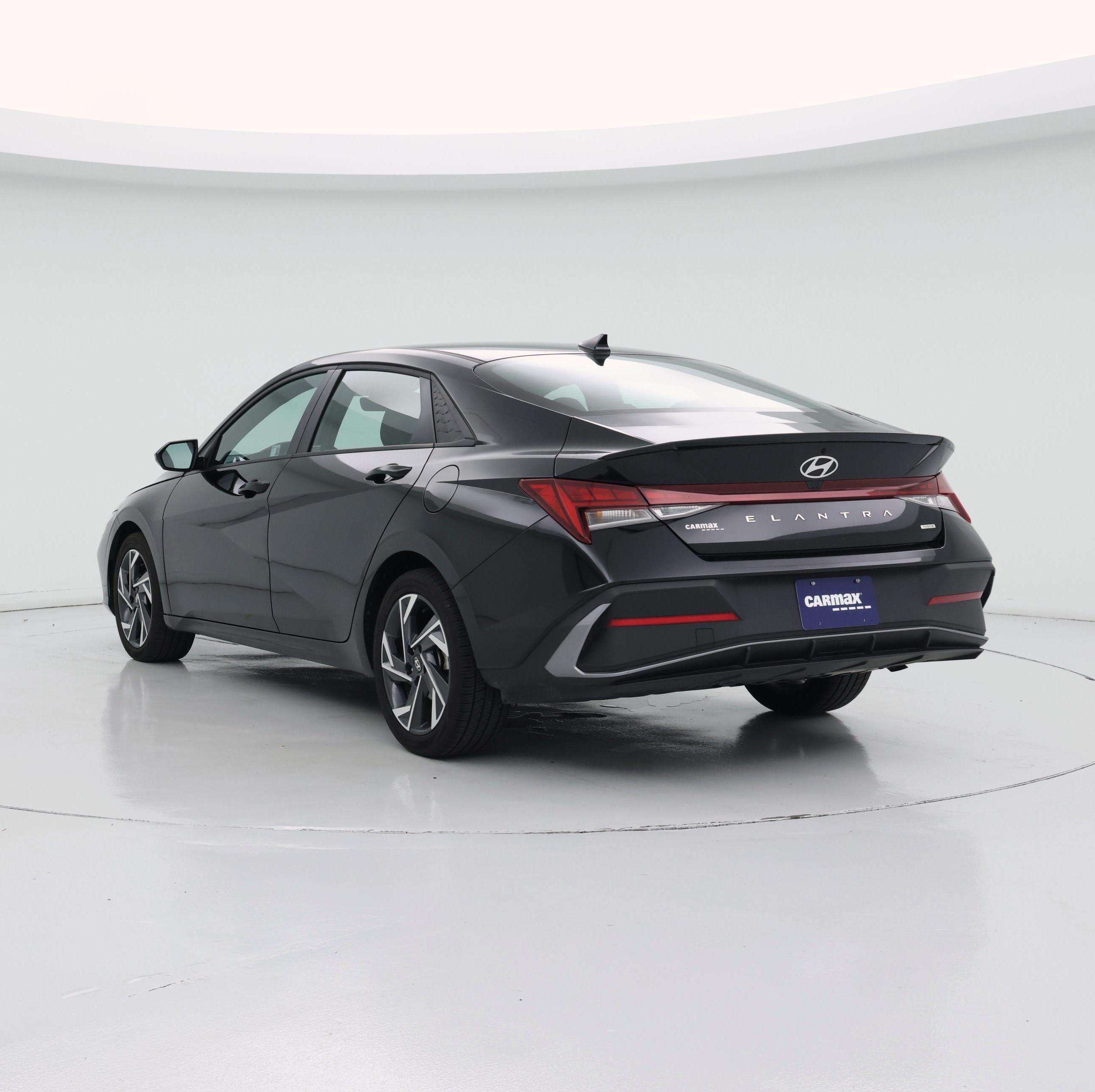 Thumbnail: 2025 Hyundai Elantra - 2