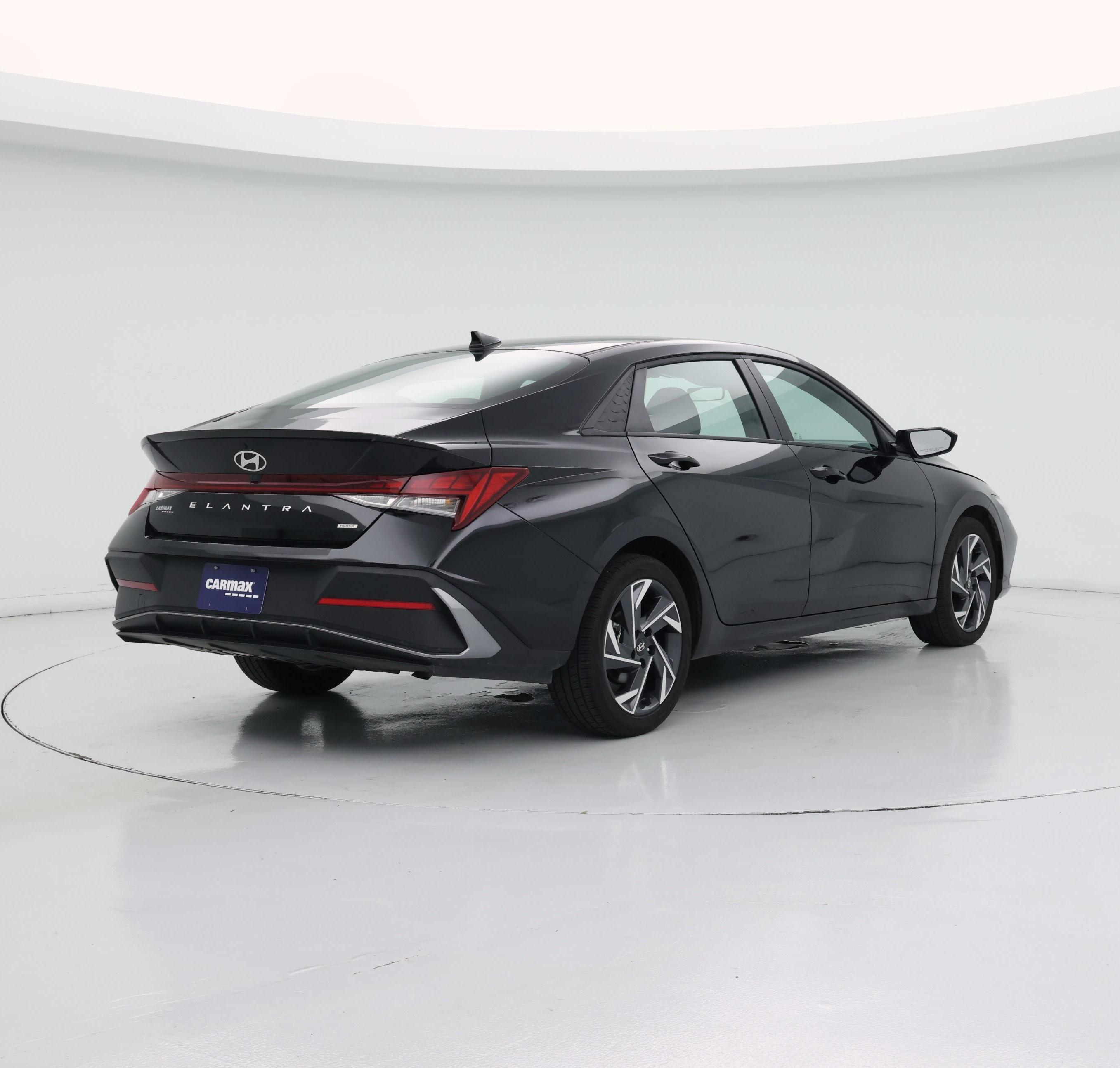 Thumbnail: 2025 Hyundai Elantra - 8