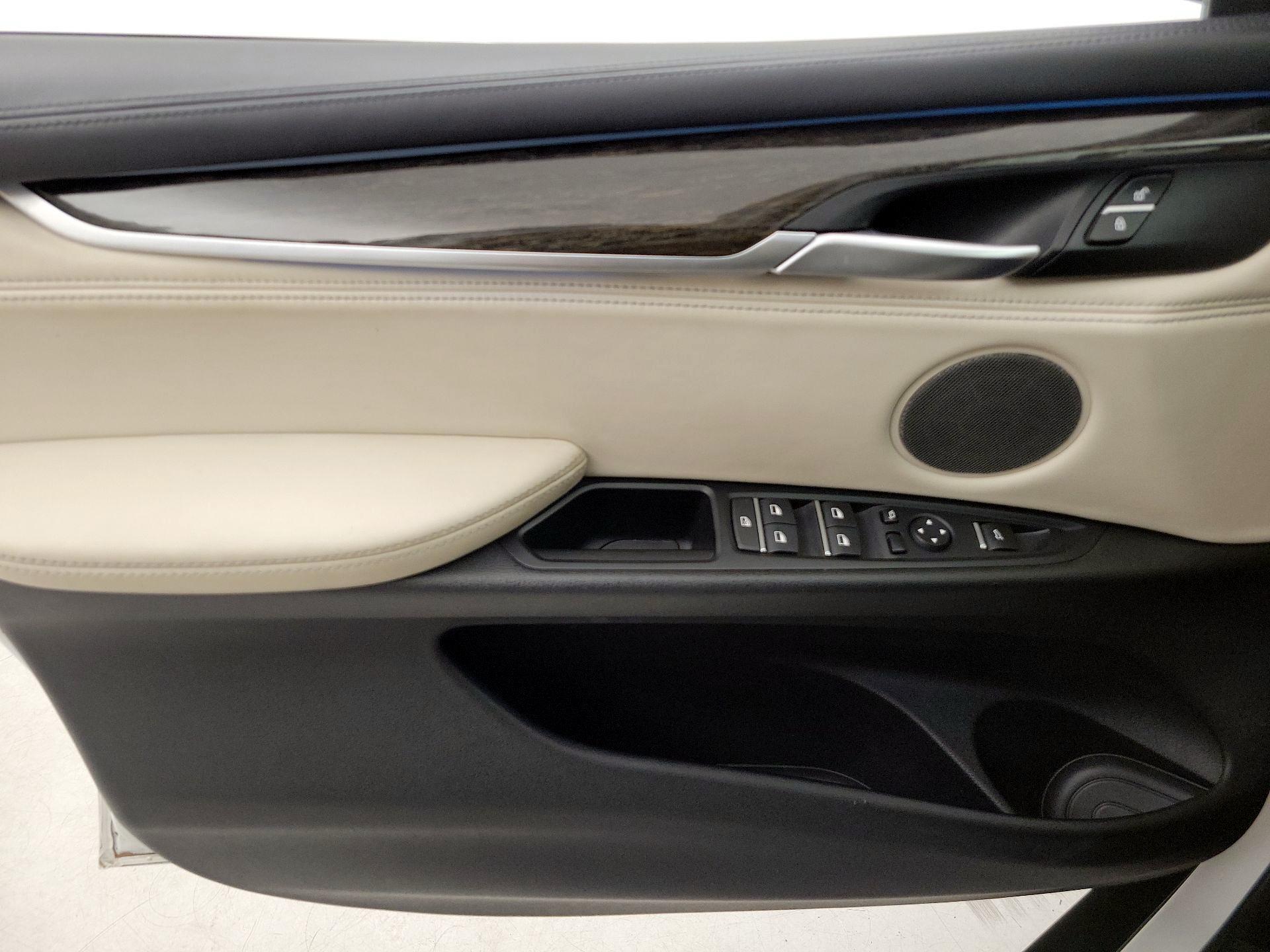 Thumbnail: 2017 BMW X5 - 12