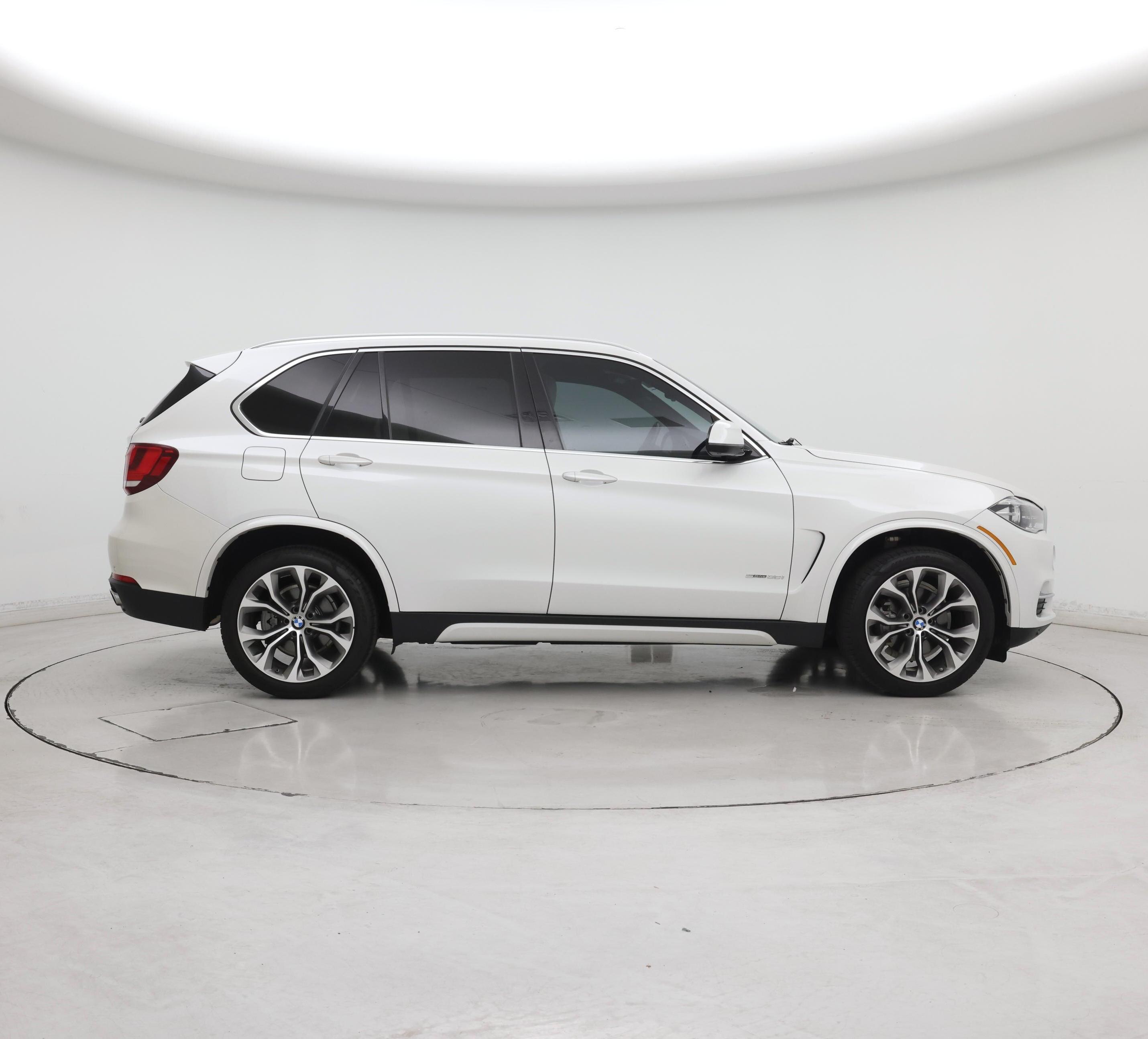 Thumbnail: 2017 BMW X5 - 7