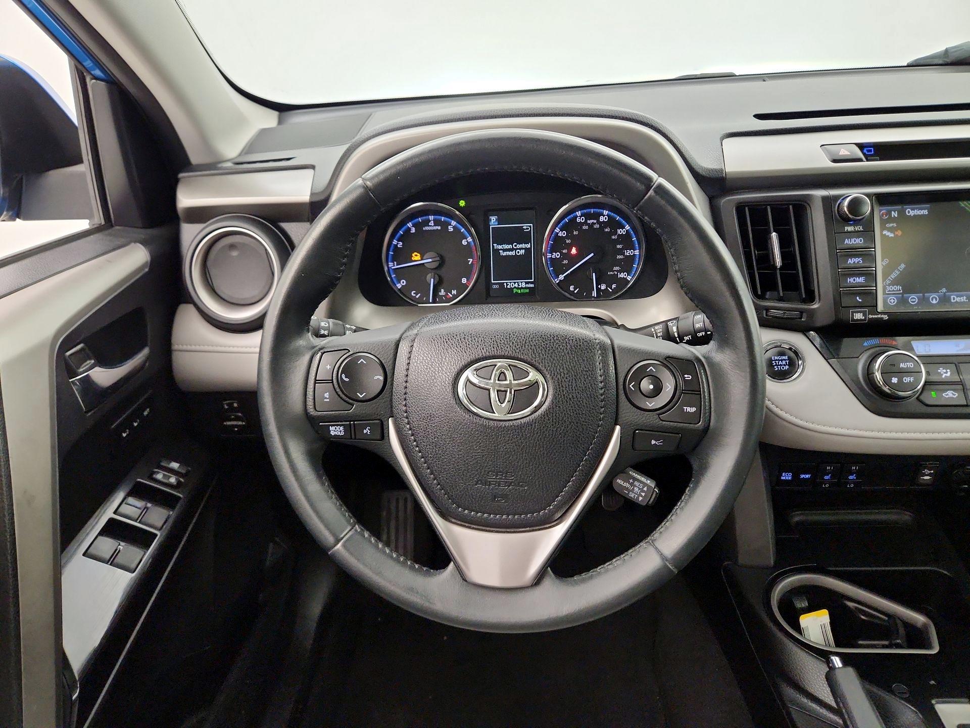 Thumbnail: 2016 Toyota RAV4 - 10