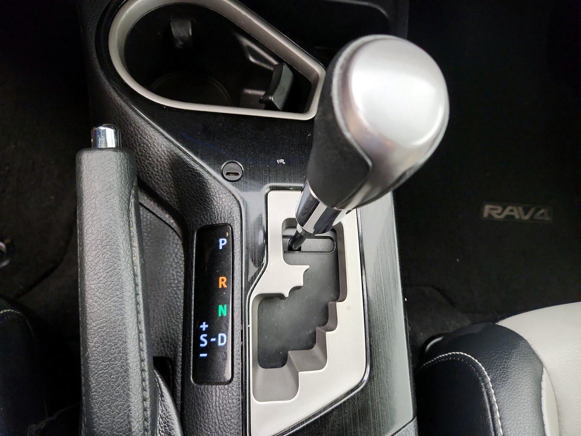 Thumbnail: 2016 Toyota RAV4 - 18