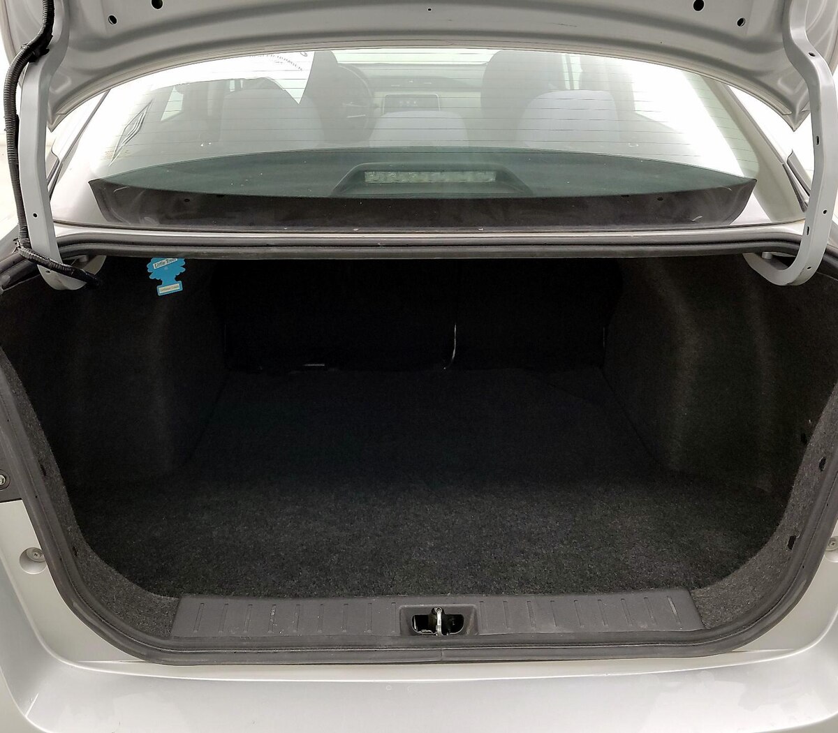 Trunk/Cargo (Seats Up)