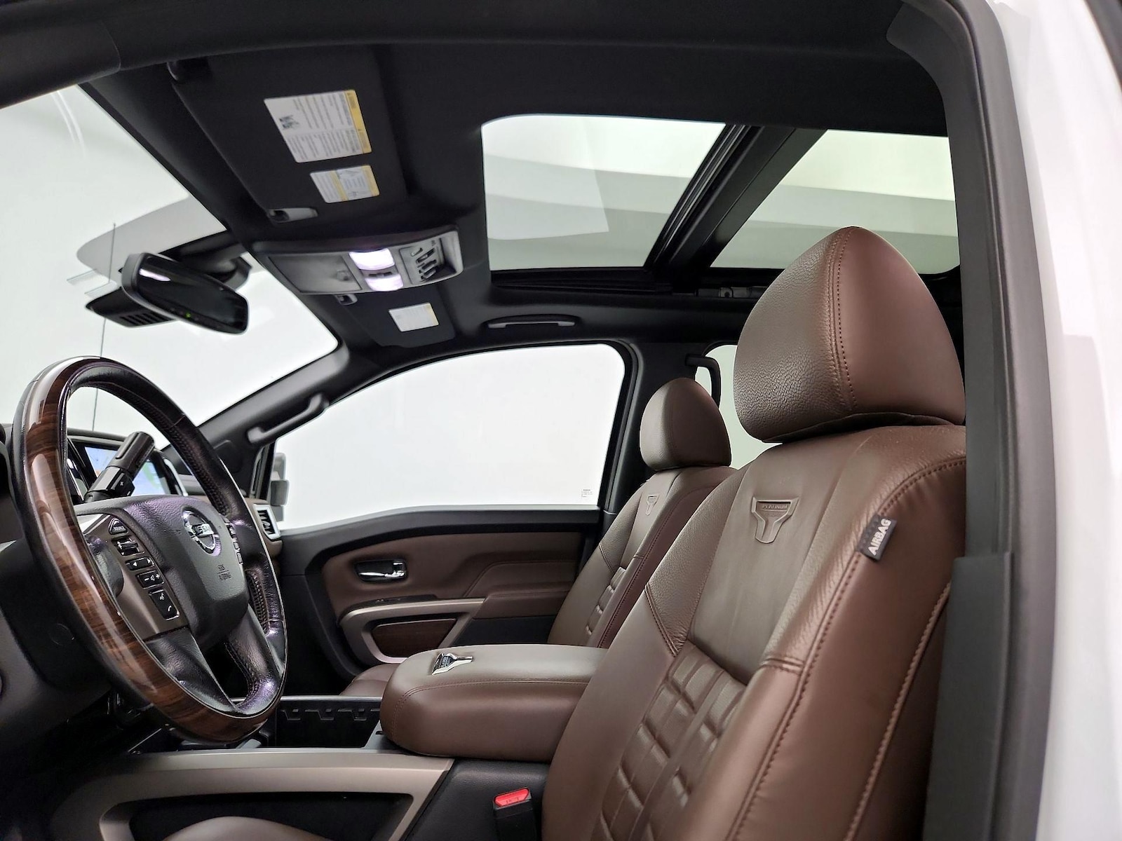 2020 Nissan Titan Platinum Reserve - Photo 21