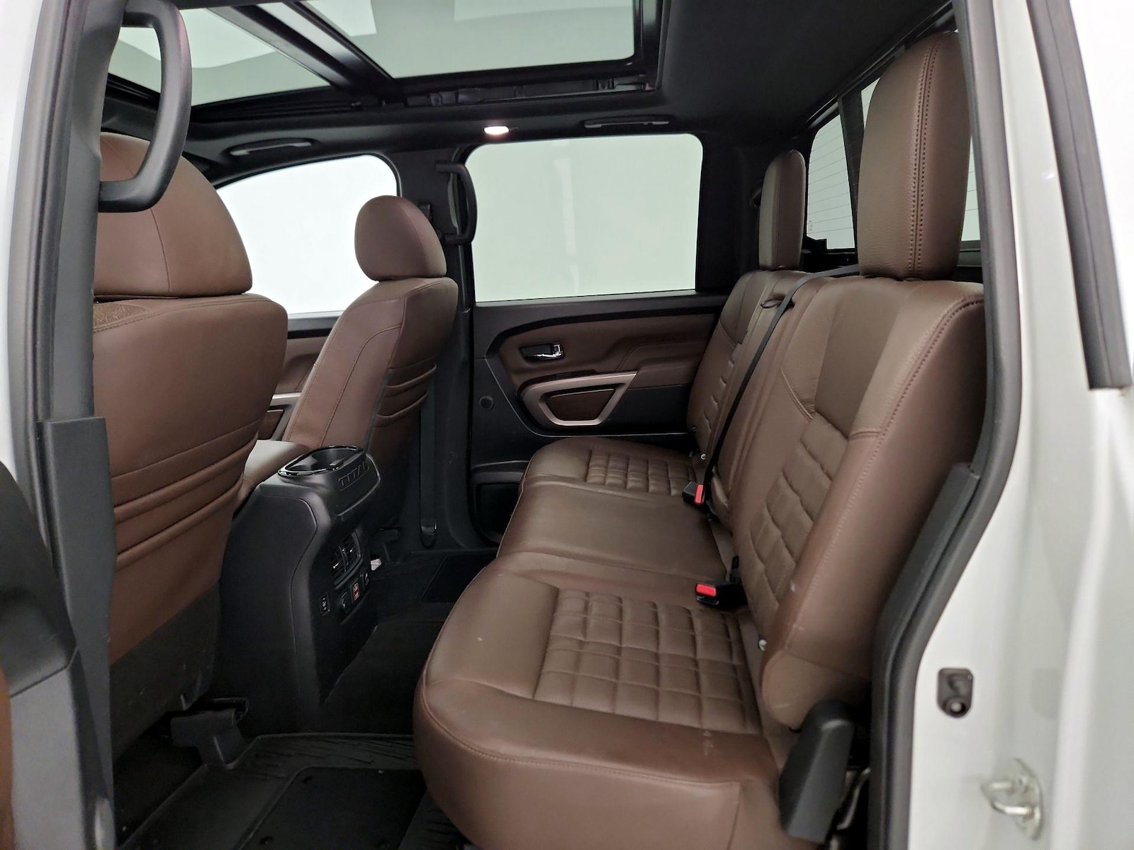 2020 Nissan Titan Platinum Reserve - Photo 22