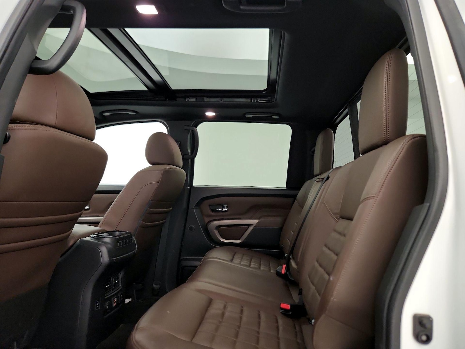 2020 Nissan Titan Platinum Reserve - Photo 25