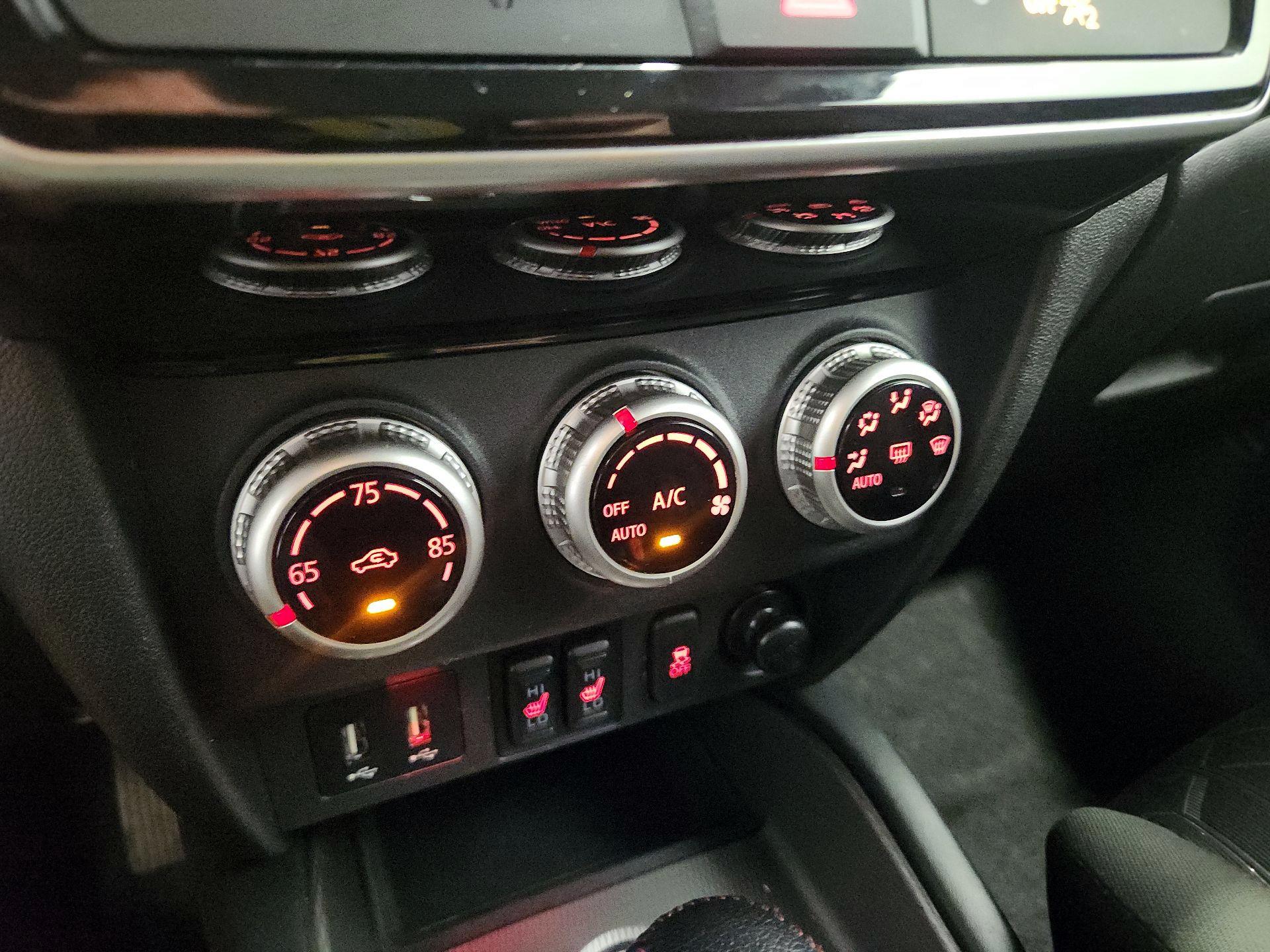 Thumbnail: 2023 Mitsubishi Outlander Sport - 16