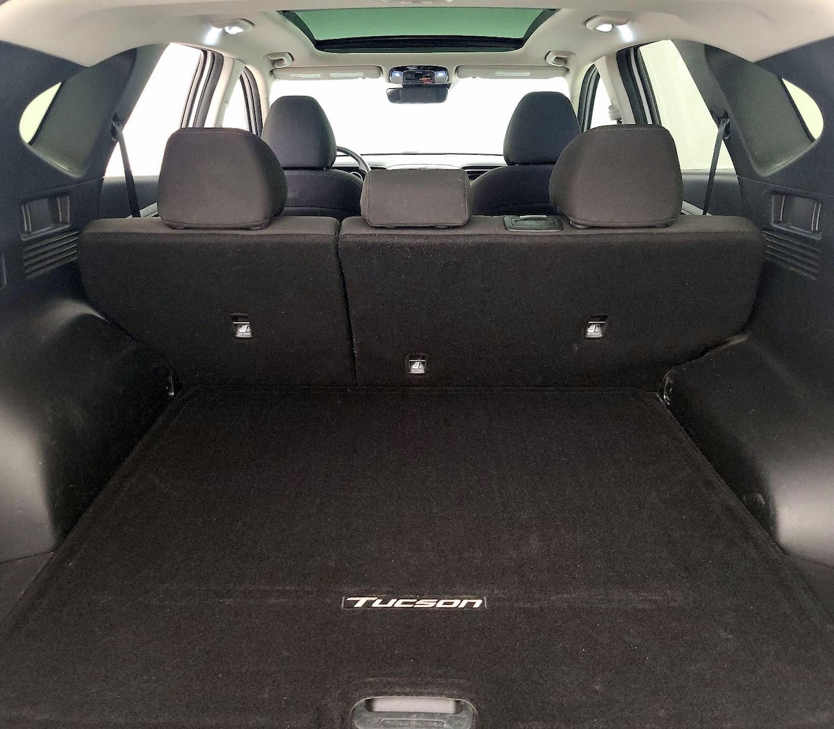 Trunk/Cargo (Seats Up)
