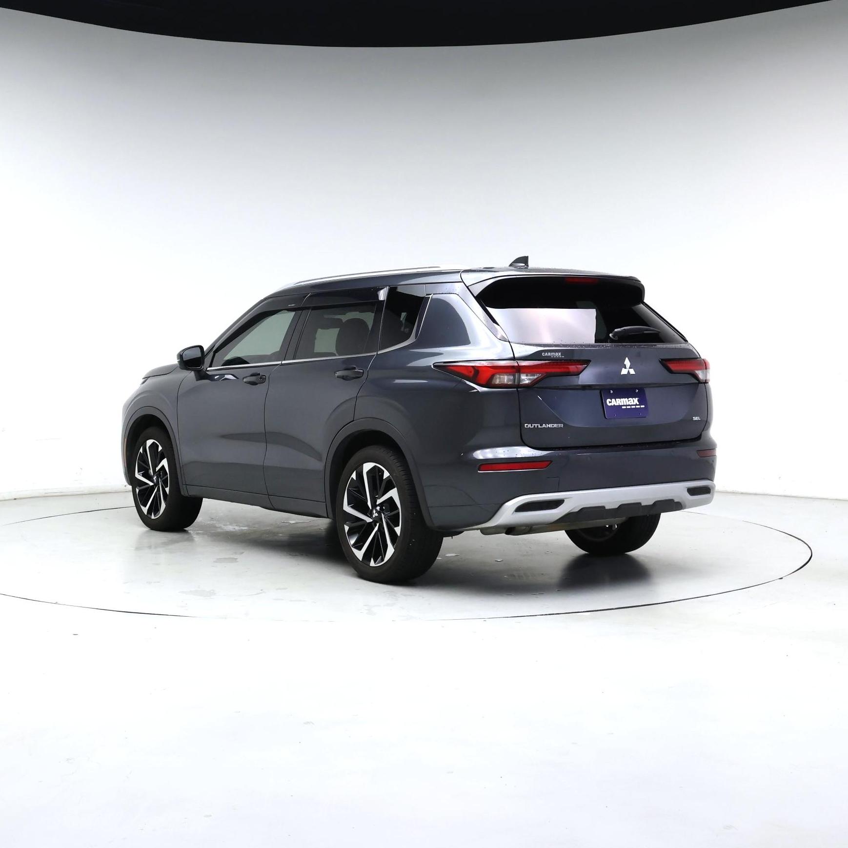 Thumbnail: 2024 Mitsubishi Outlander - 2