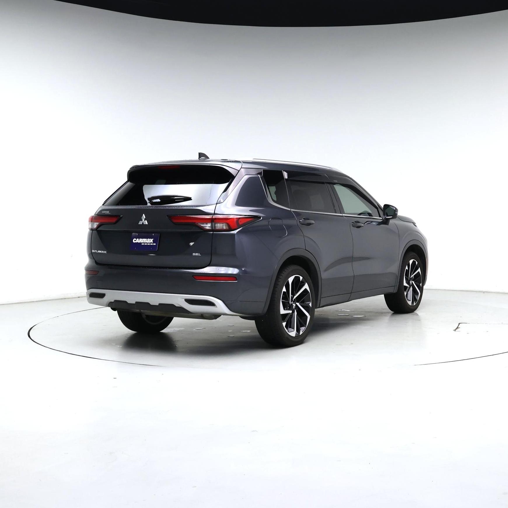 Thumbnail: 2024 Mitsubishi Outlander - 8