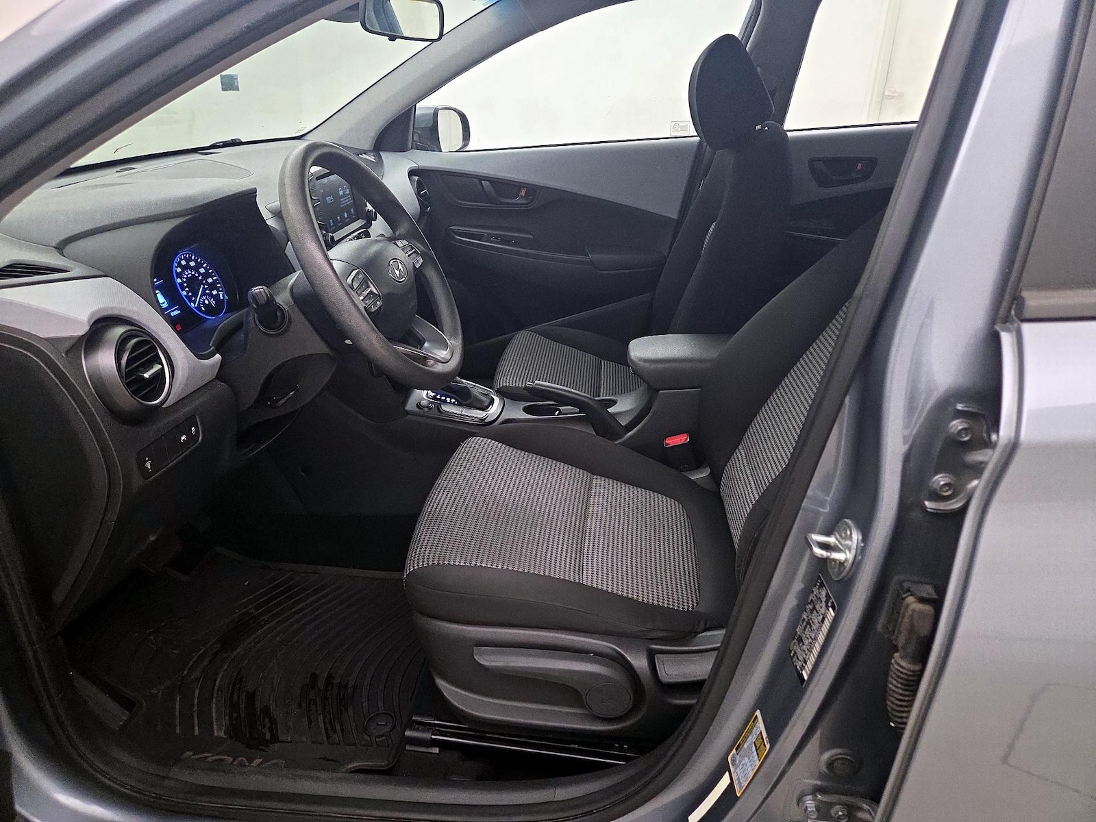 2020 Hyundai Kona SE - Photo 12