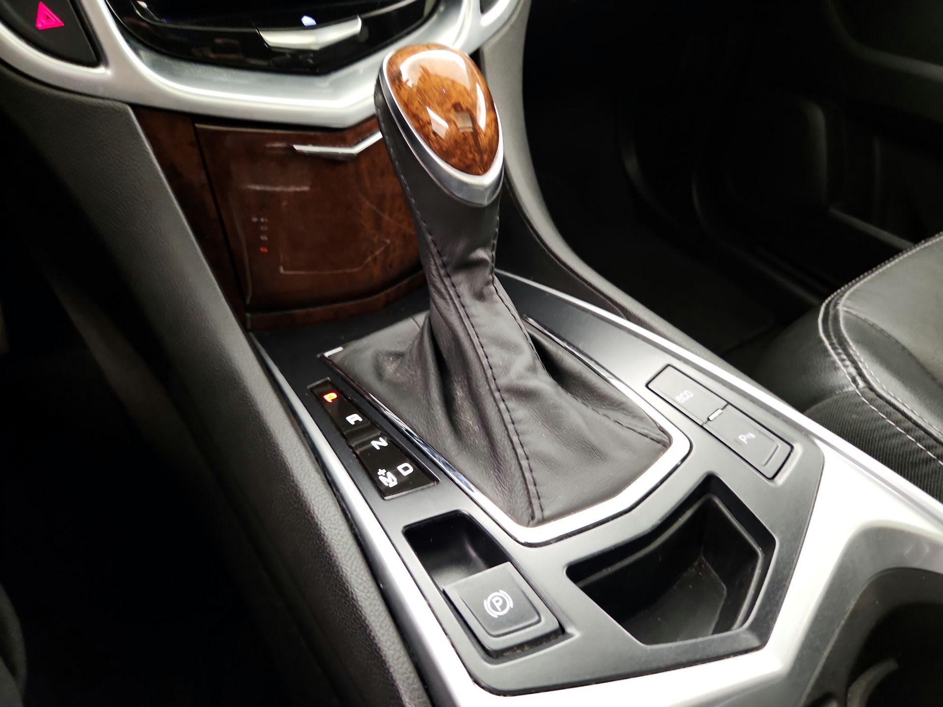 Thumbnail: 2016 Cadillac SRX - 17