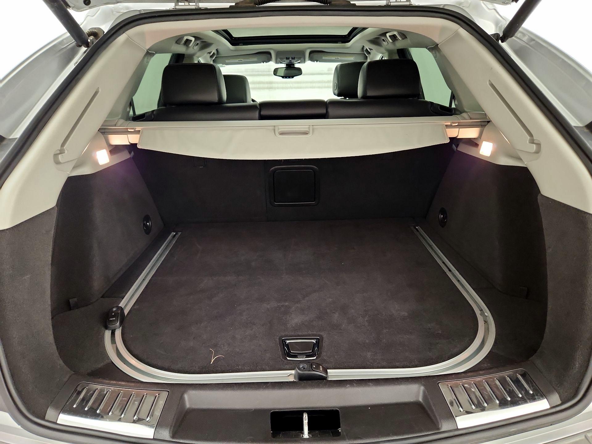 Thumbnail: 2016 Cadillac SRX - 20
