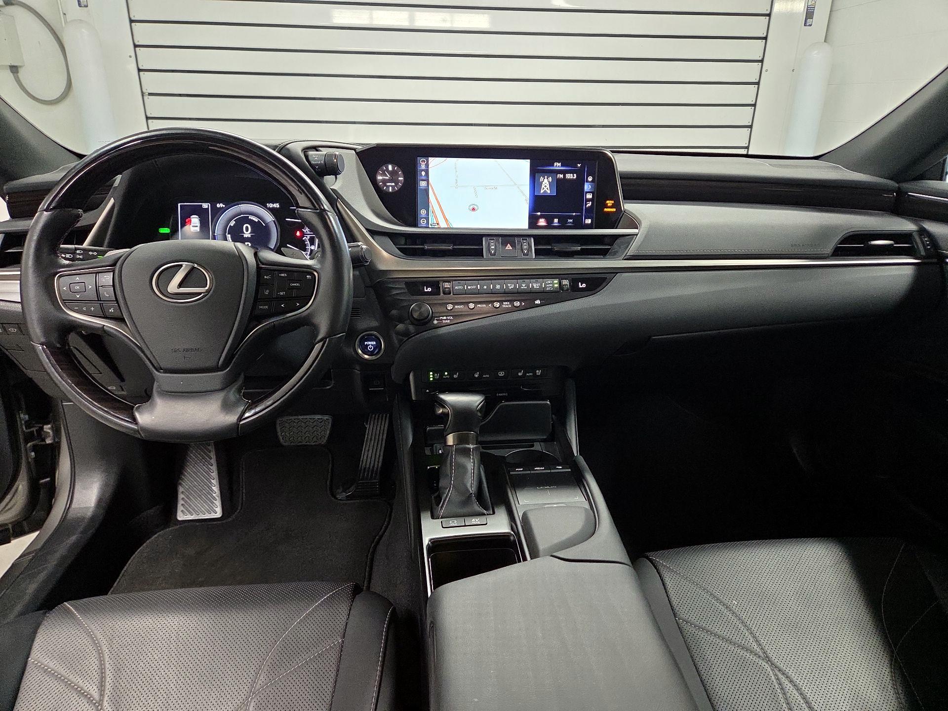 Thumbnail: 2019 Lexus ES - 9