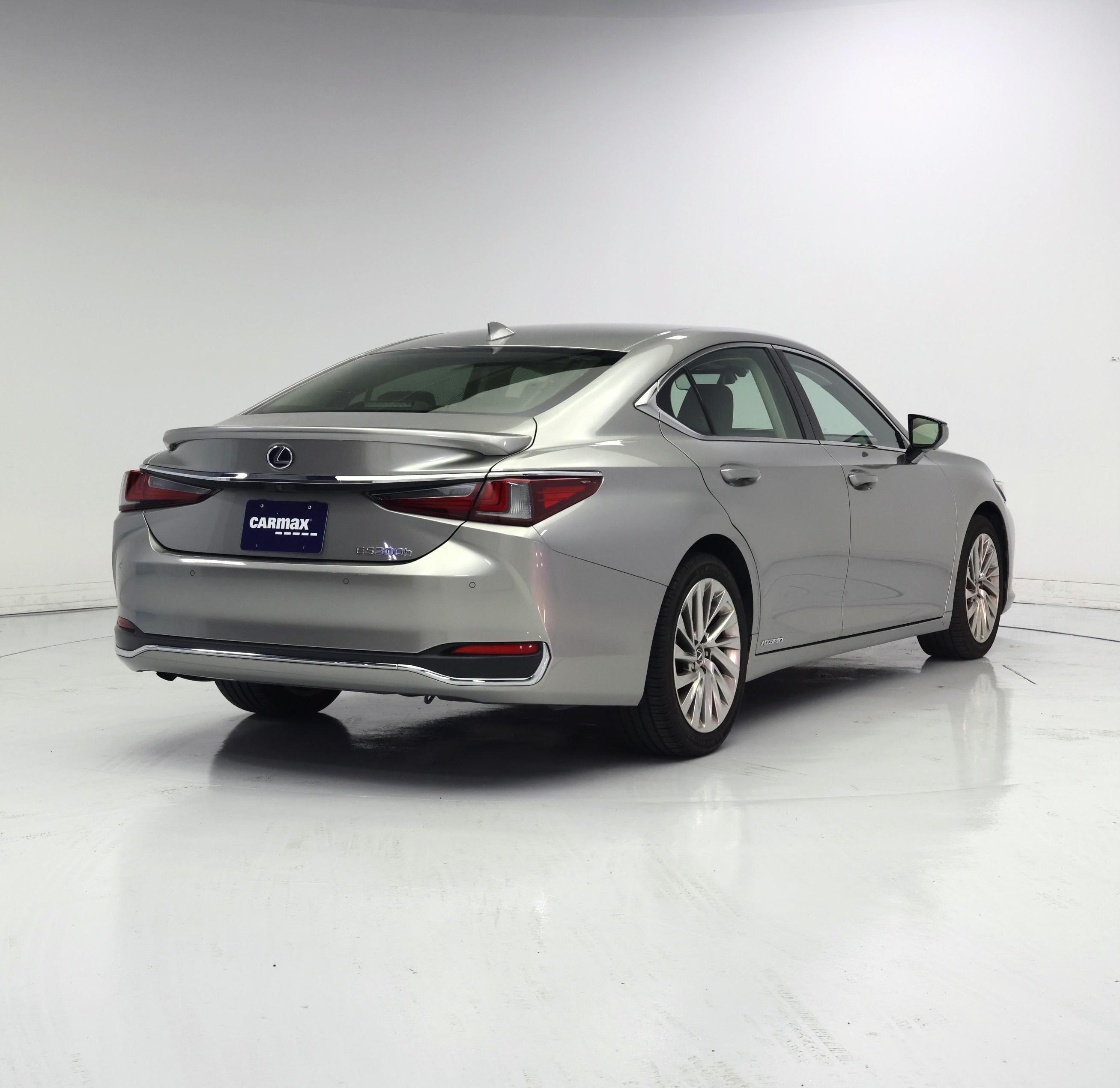 Thumbnail: 2019 Lexus ES - 8