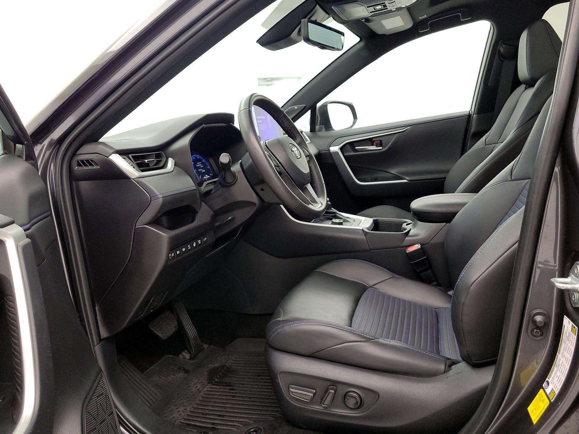 Thumbnail: 2024 Toyota RAV4 - 11