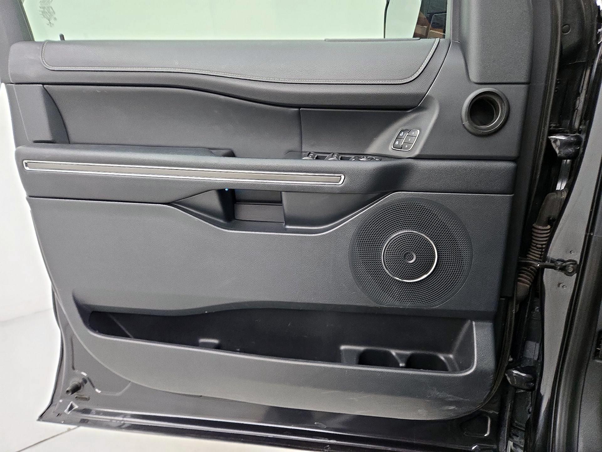 Thumbnail: 2022 Ford Expedition MAX - 12