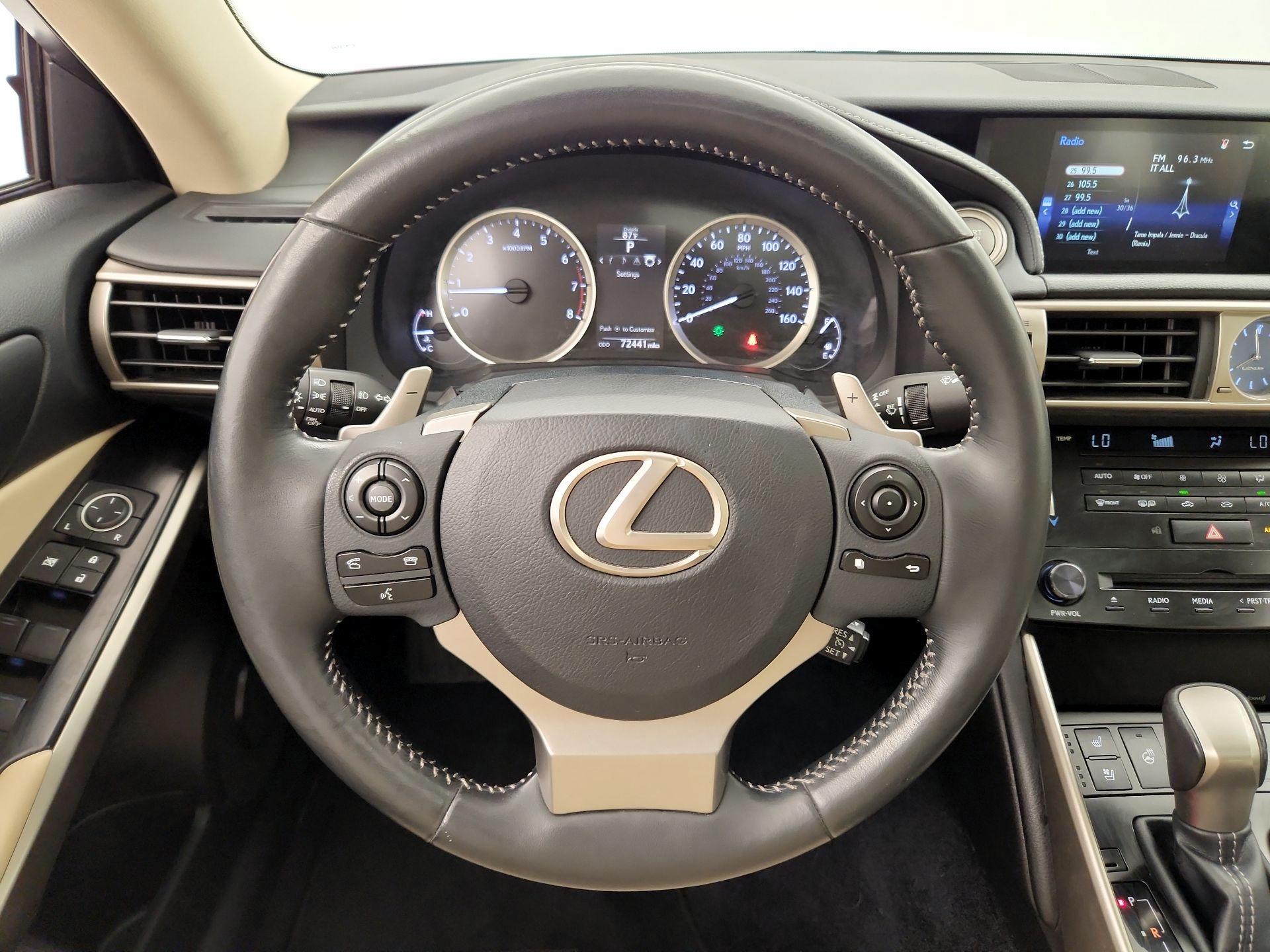 Thumbnail: 2014 Lexus IS - 10