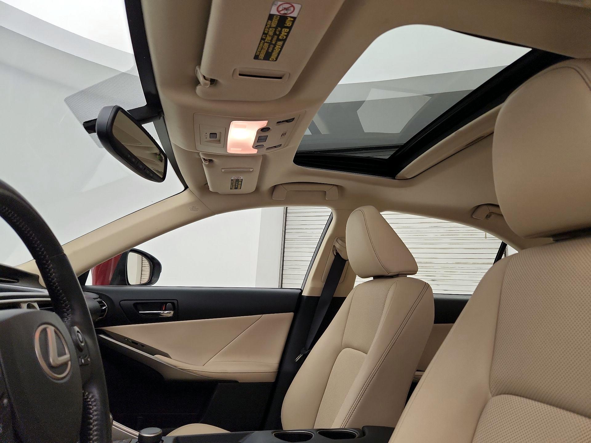 Thumbnail: 2014 Lexus IS - 19