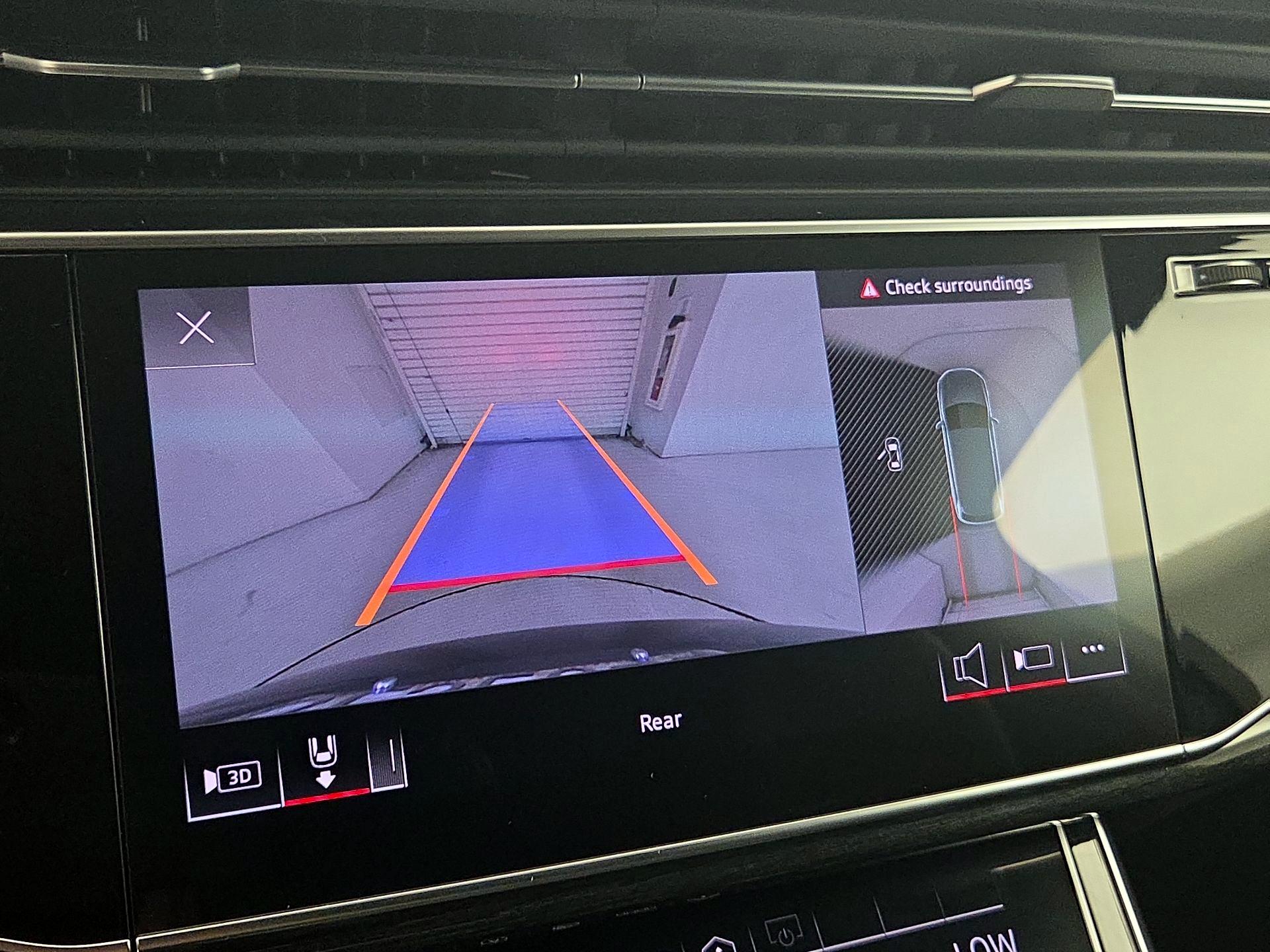 Thumbnail: 2022 Audi Q7 - 14