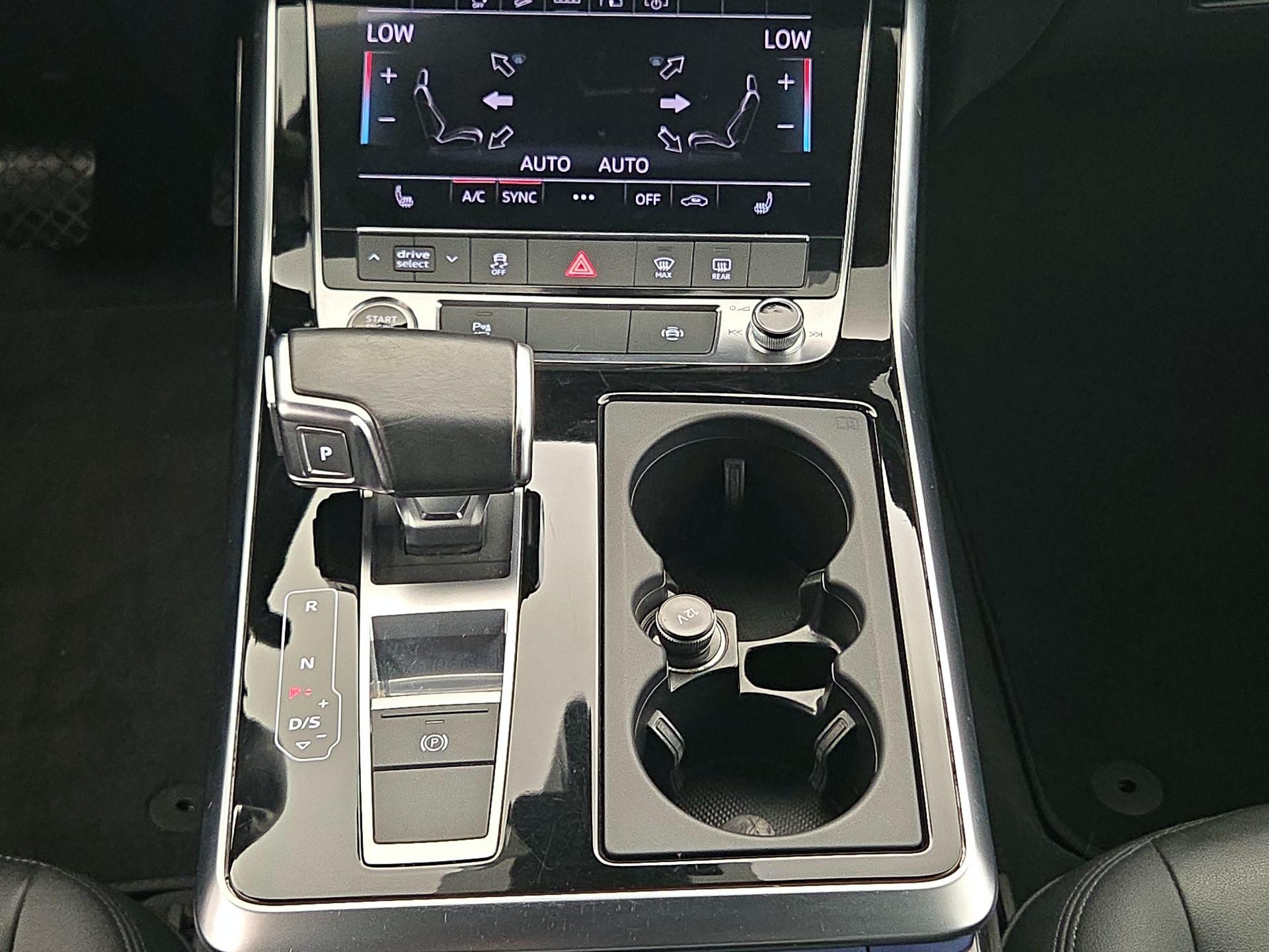 Thumbnail: 2022 Audi Q7 - 17