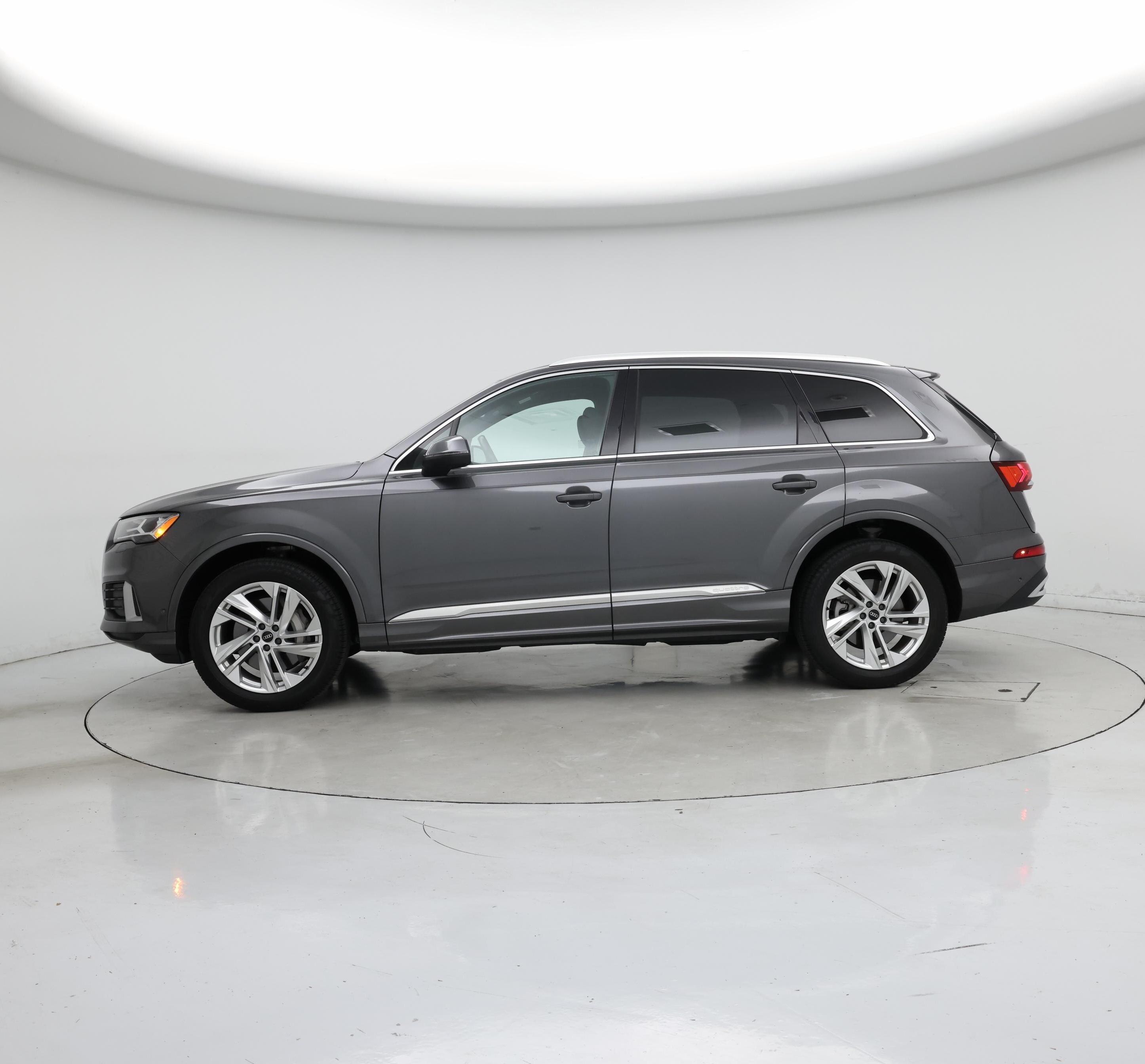 Thumbnail: 2022 Audi Q7 - 3