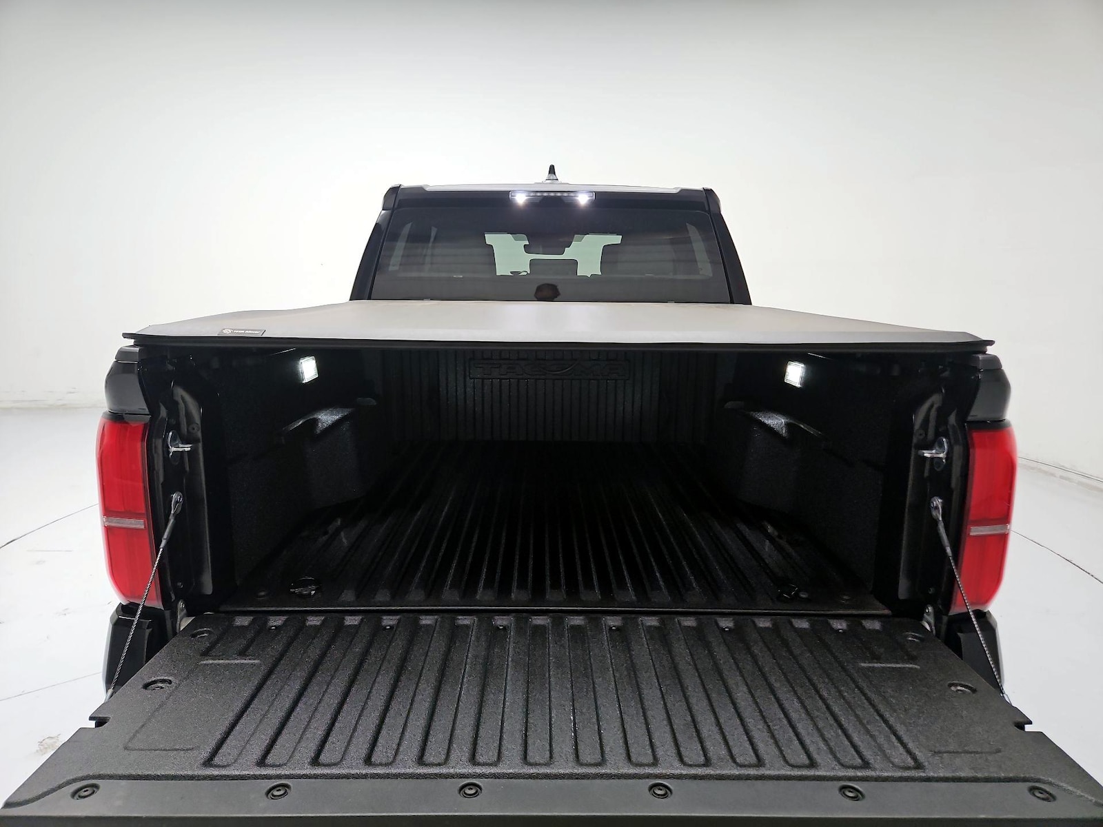 2026 Toyota Tacoma SR5 - Photo 21