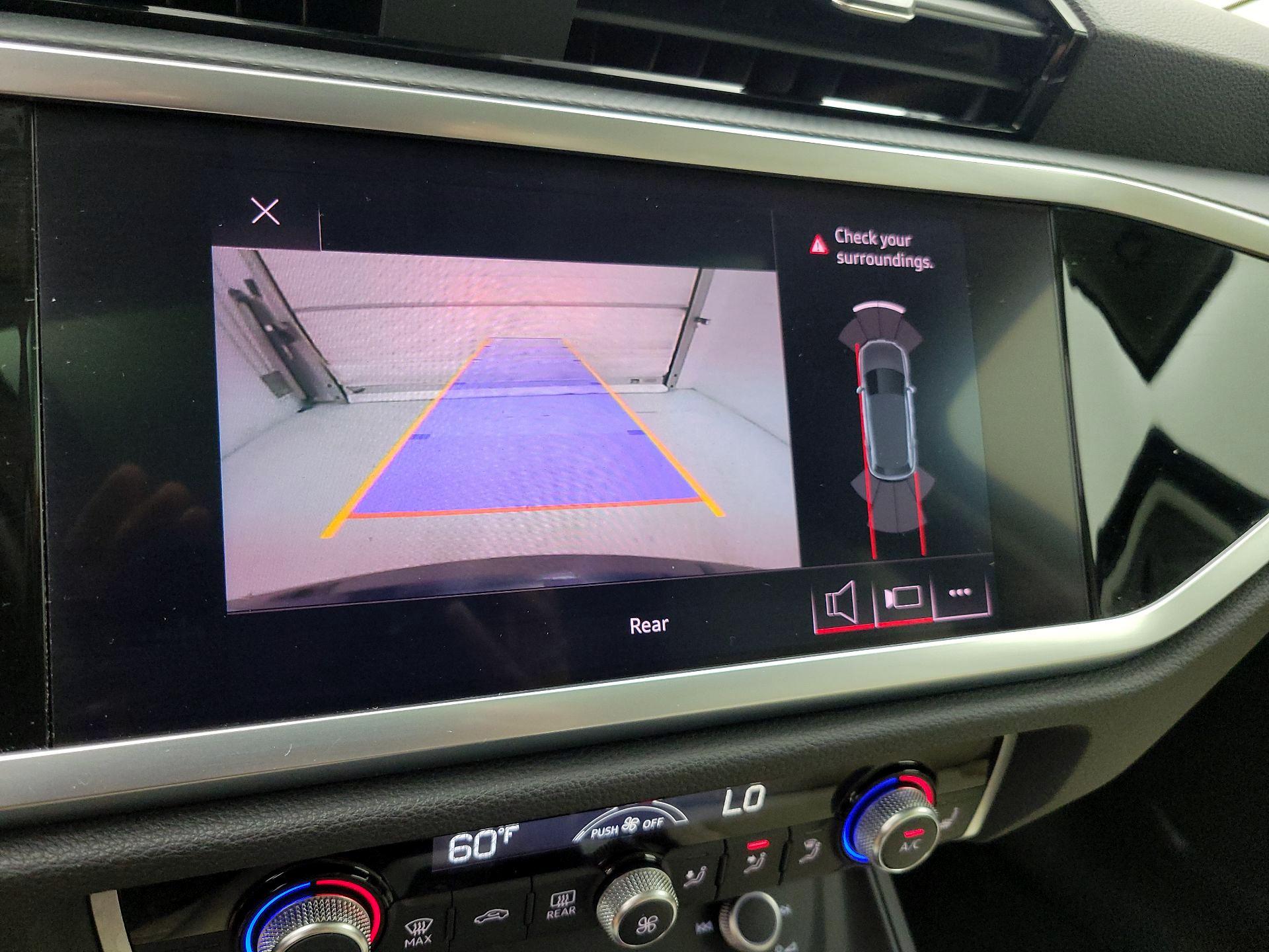 Thumbnail: 2020 Audi Q3 - 14