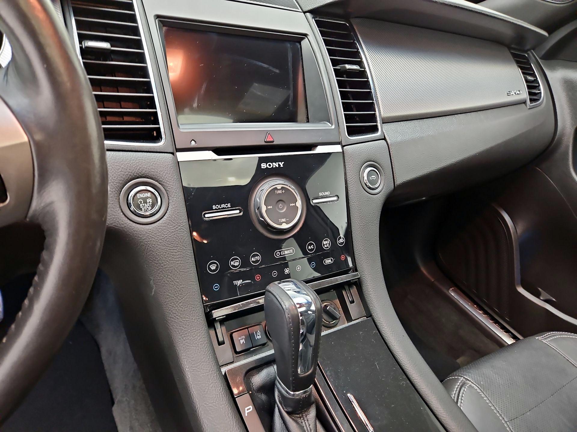 Thumbnail: 2017 Ford Taurus - 17