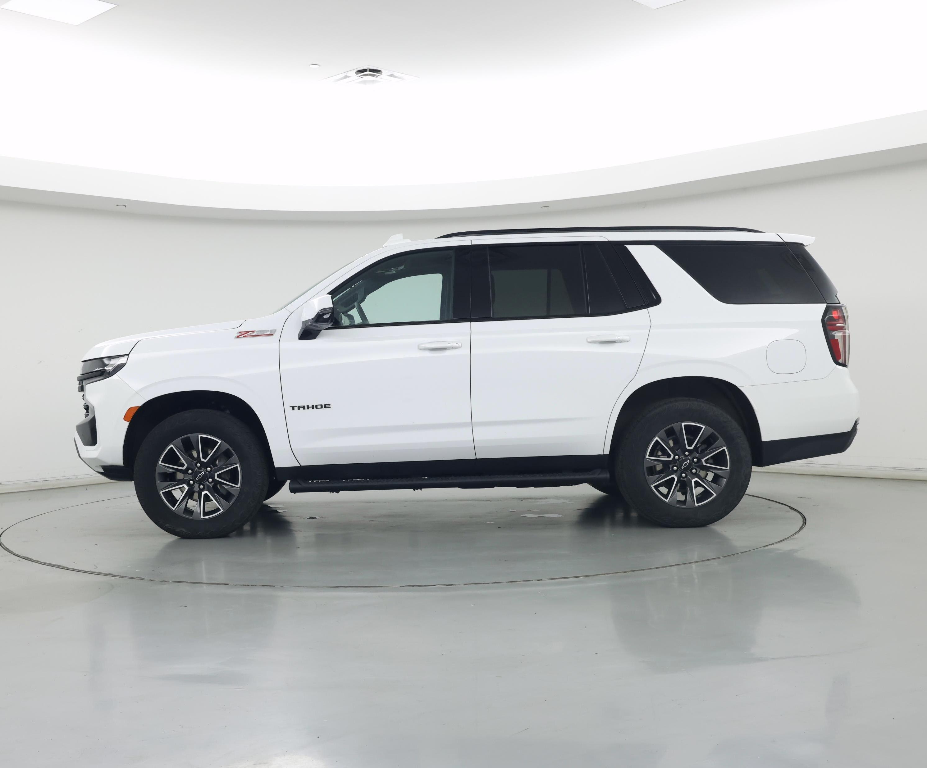 Thumbnail: 2024 Chevrolet Tahoe - 3