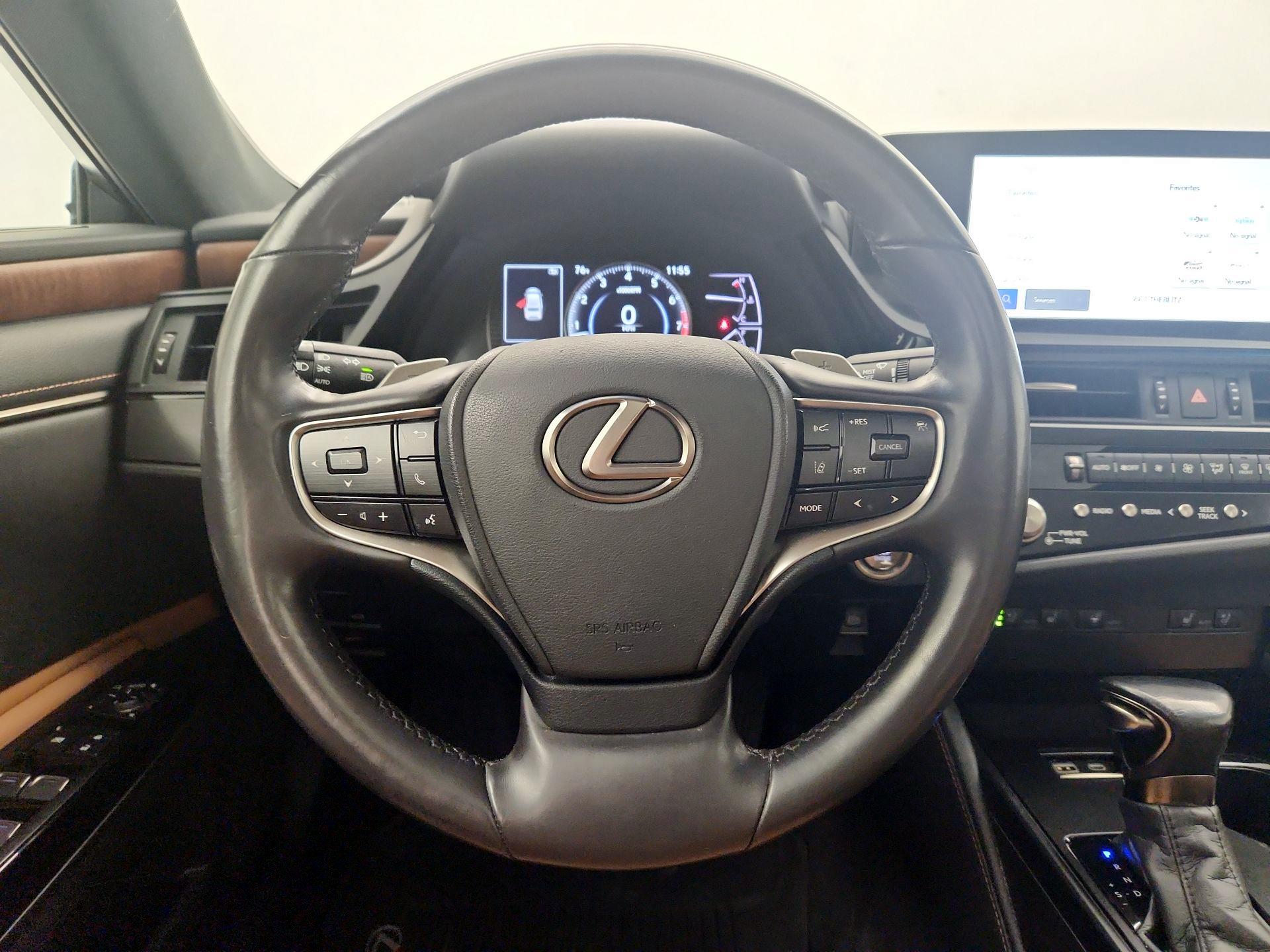 Thumbnail: 2023 Lexus ES - 10