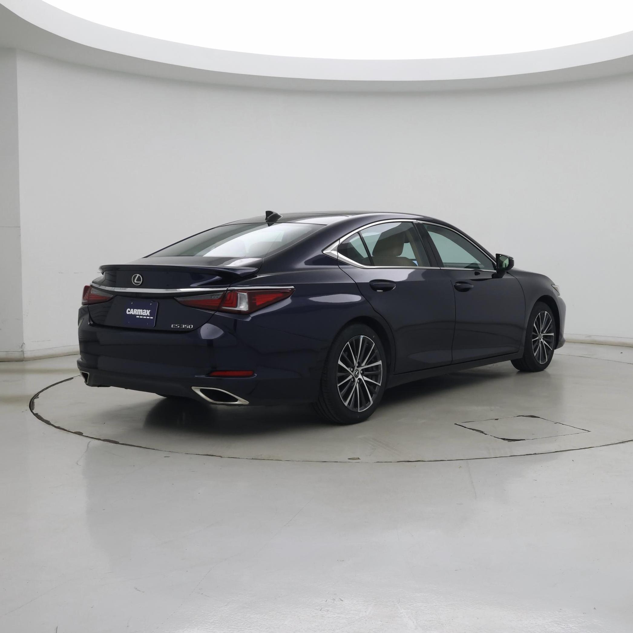 Thumbnail: 2023 Lexus ES - 8